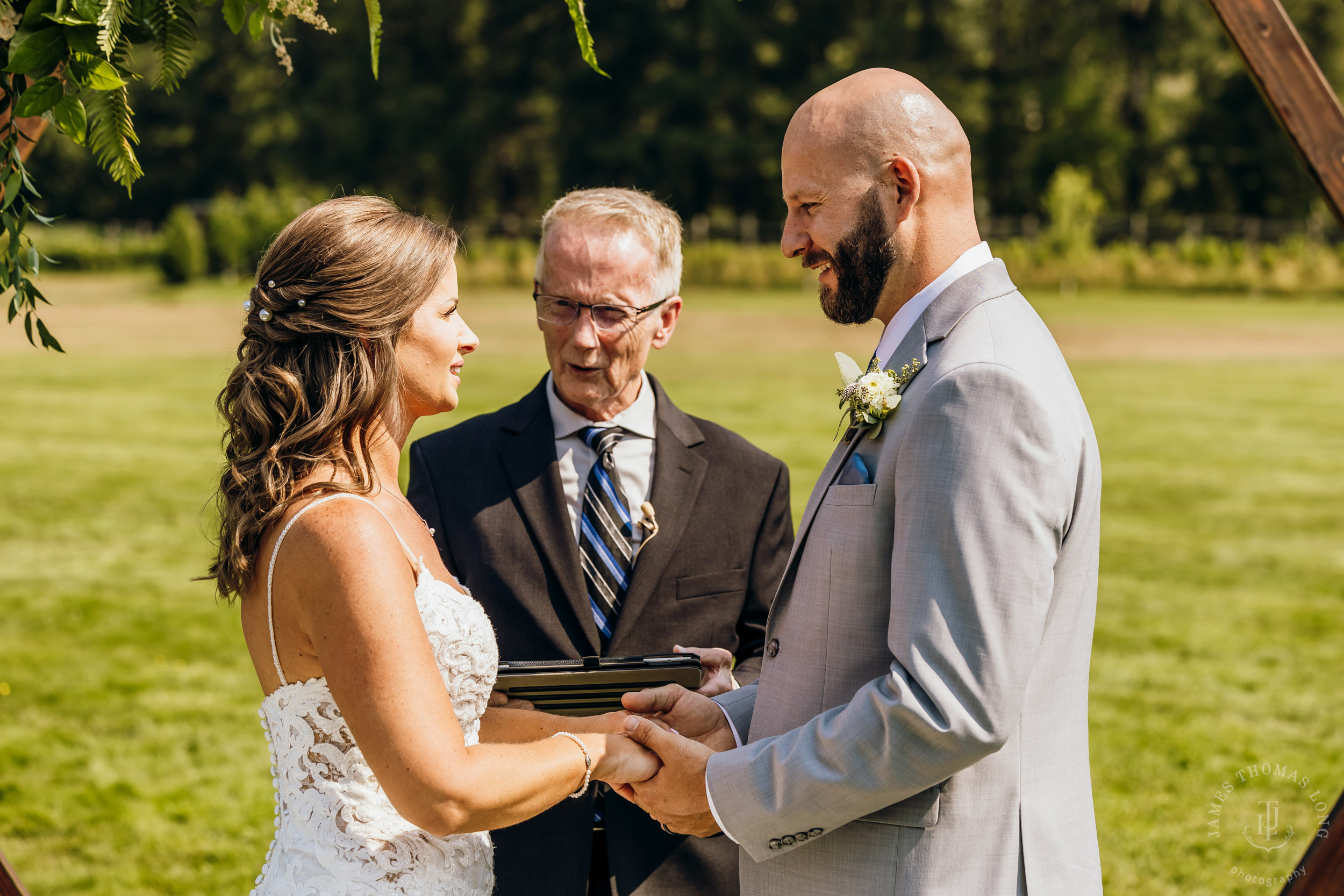 North Fork Farm Snoqualmie wedding by Snoqualmie wedding photographer James Thomas Long Photography