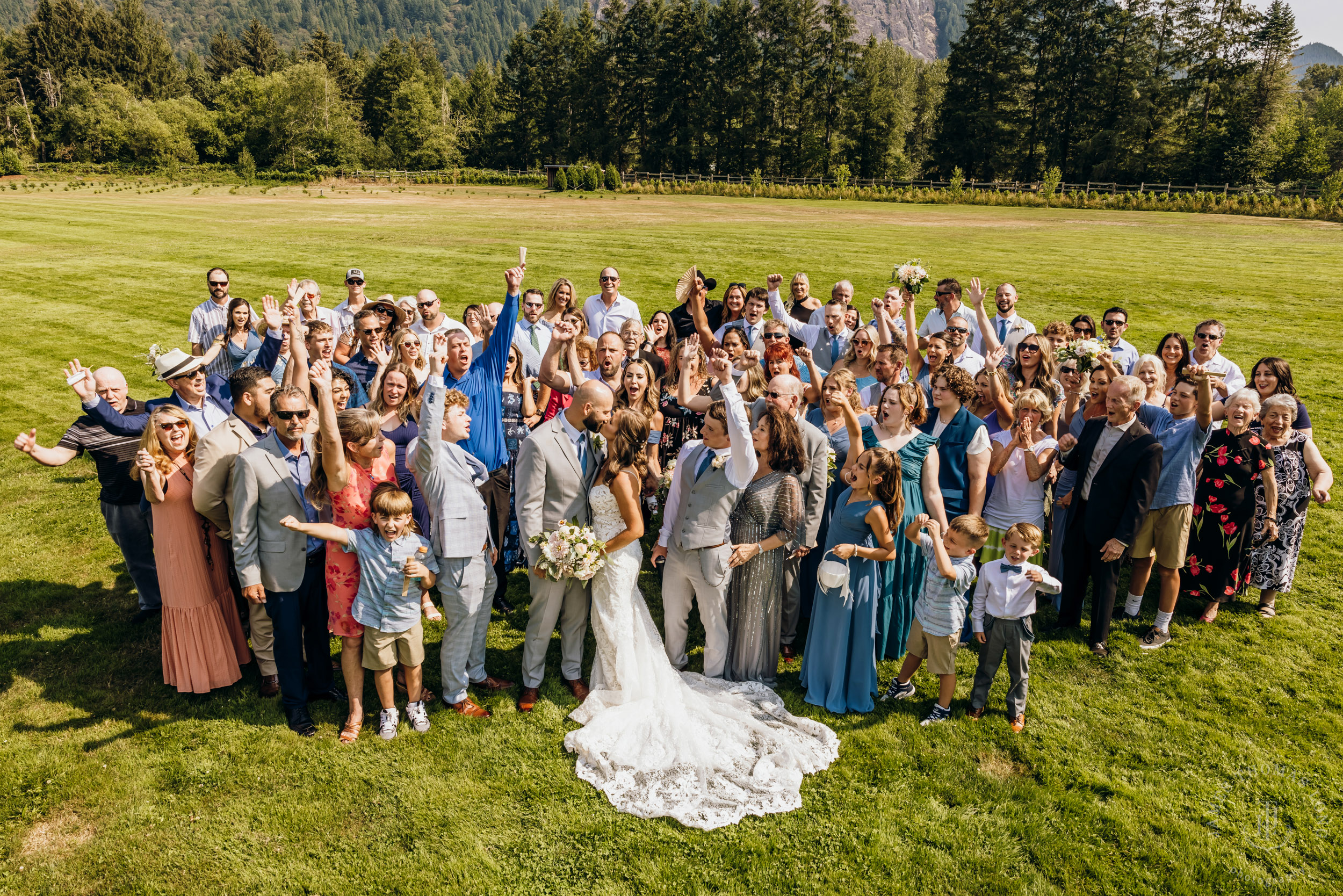 North Fork Farm Snoqualmie wedding by Snoqualmie wedding photographer James Thomas Long Photography