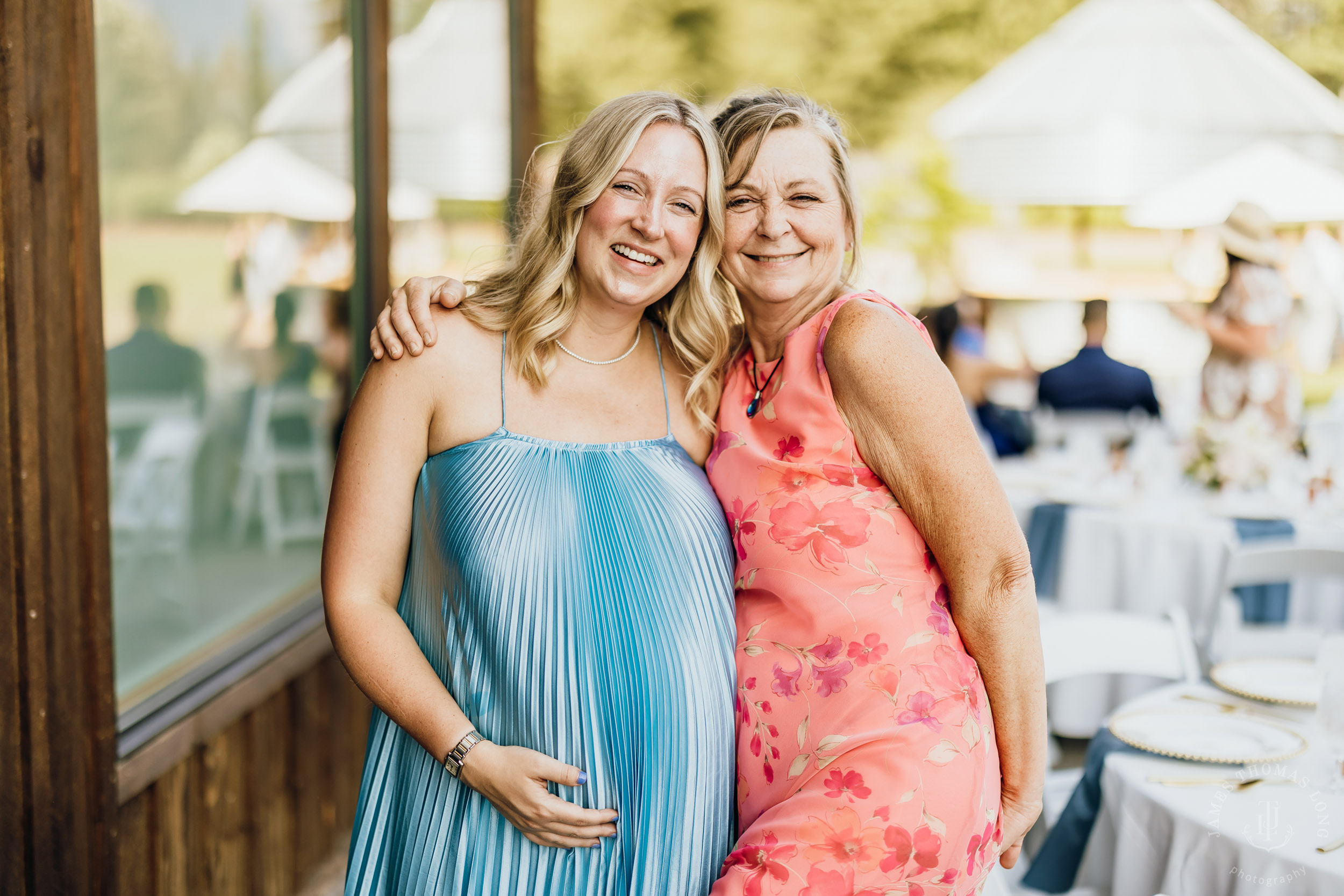 North Fork Farm Snoqualmie wedding by Snoqualmie wedding photographer James Thomas Long Photography