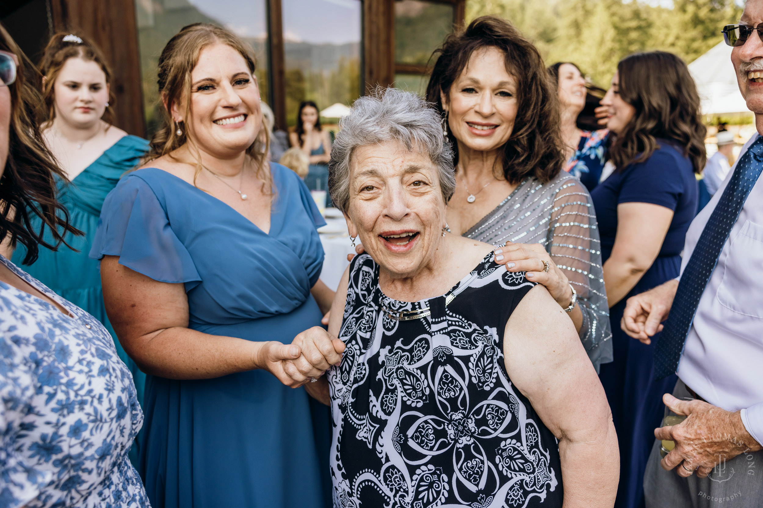 North Fork Farm Snoqualmie wedding by Snoqualmie wedding photographer James Thomas Long Photography