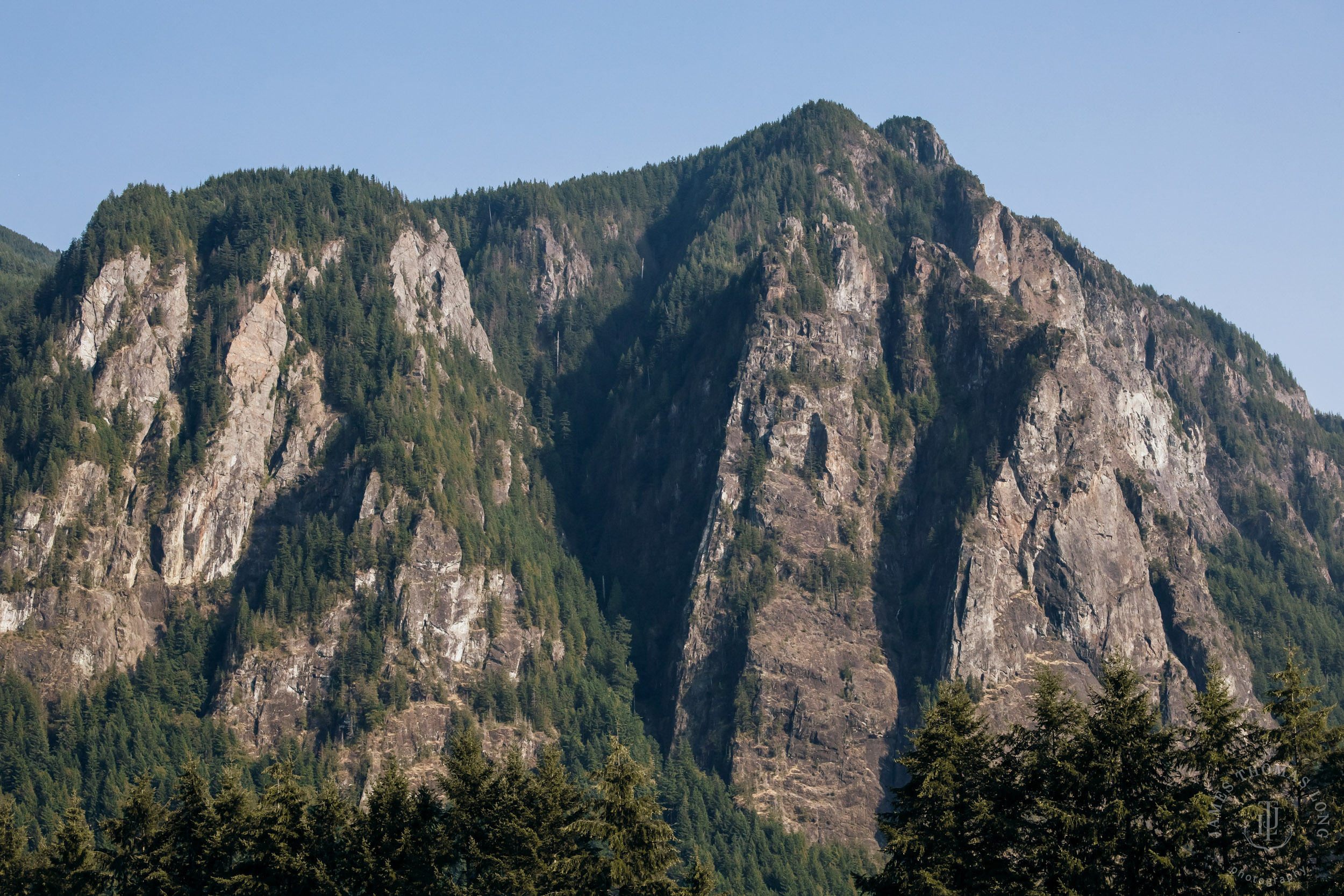 North Fork Farm Snoqualmie wedding by Snoqualmie wedding photographer James Thomas Long Photography