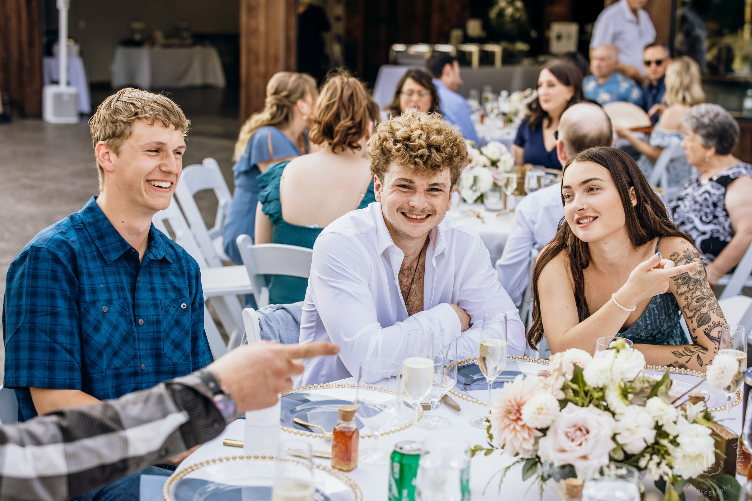 North Fork Farm Snoqualmie wedding by Snoqualmie wedding photographer James Thomas Long Photography