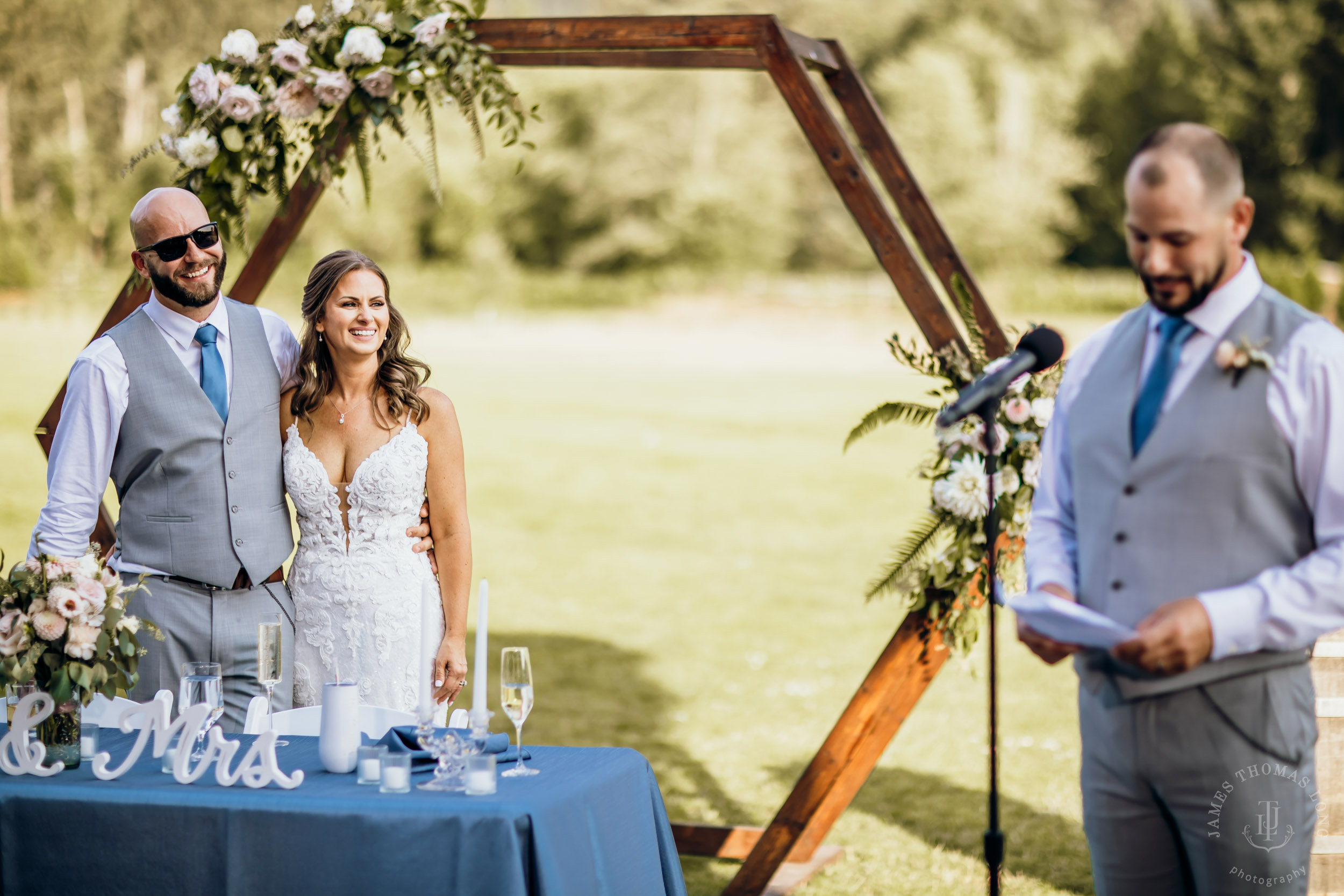 North Fork Farm Snoqualmie wedding by Snoqualmie wedding photographer James Thomas Long Photography