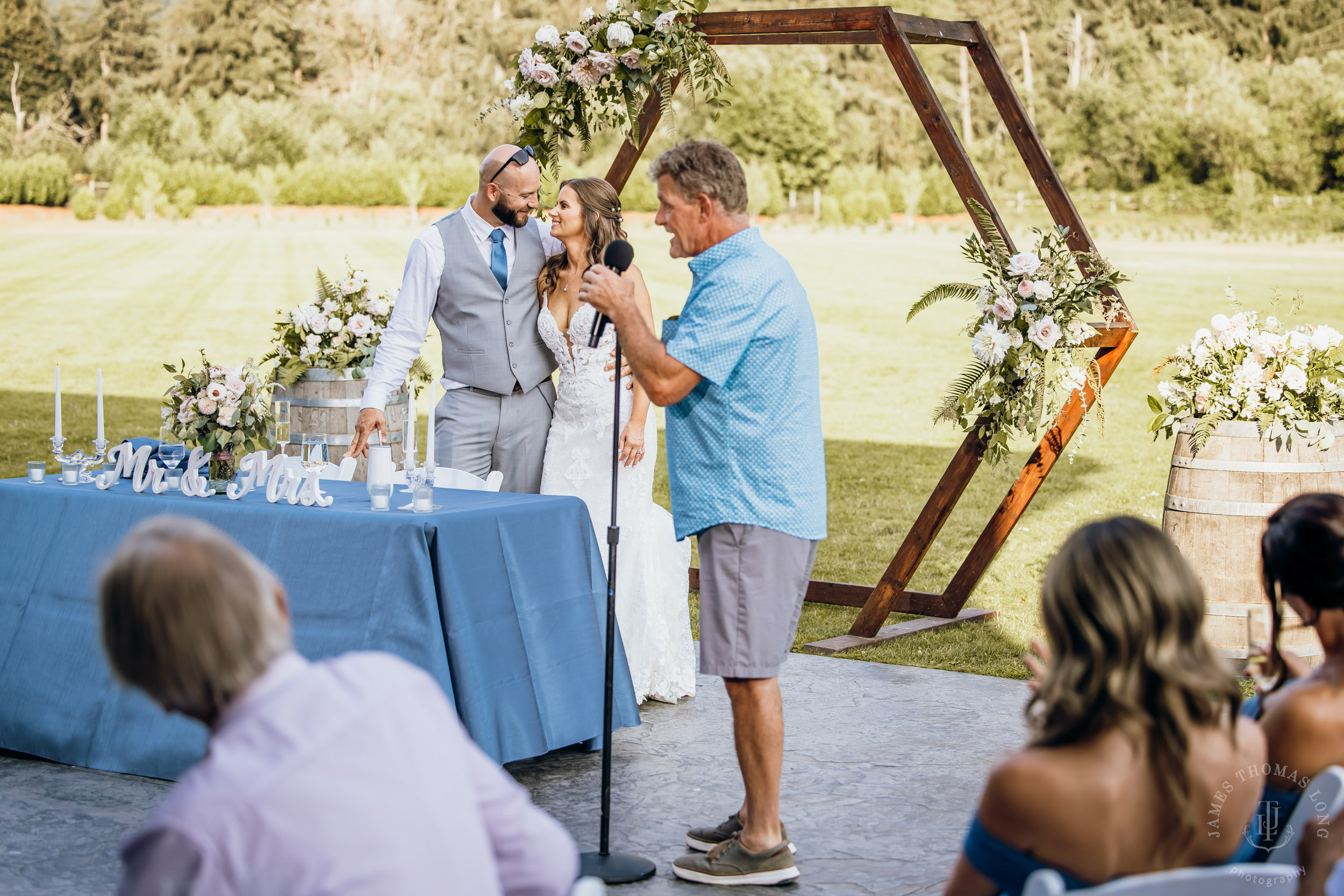 North Fork Farm Snoqualmie wedding by Snoqualmie wedding photographer James Thomas Long Photography