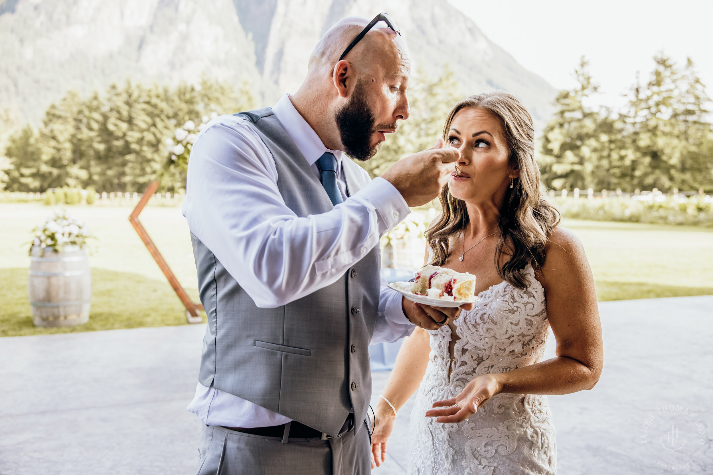 North Fork Farm Snoqualmie wedding by Snoqualmie wedding photographer James Thomas Long Photography