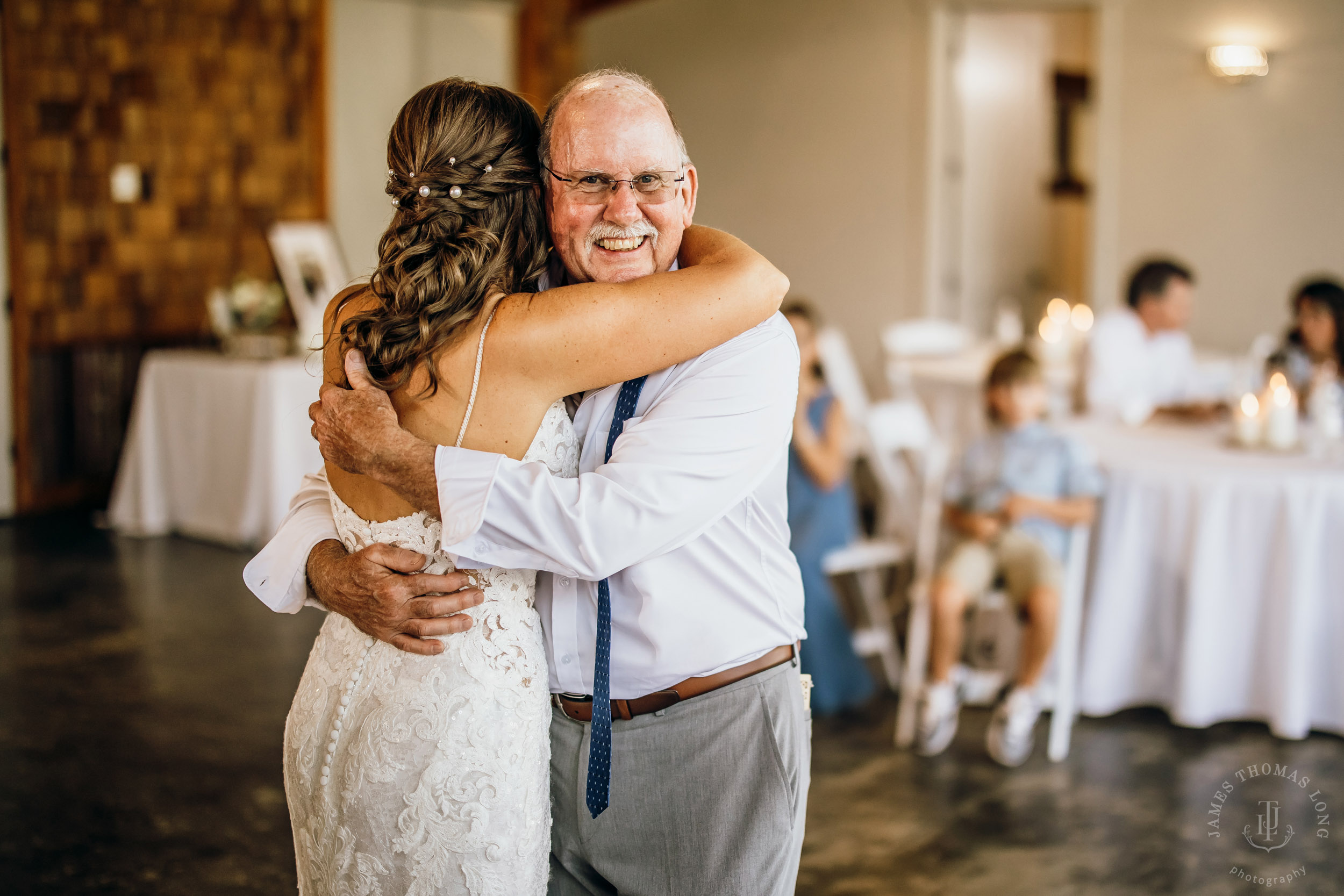 North Fork Farm Snoqualmie wedding by Snoqualmie wedding photographer James Thomas Long Photography