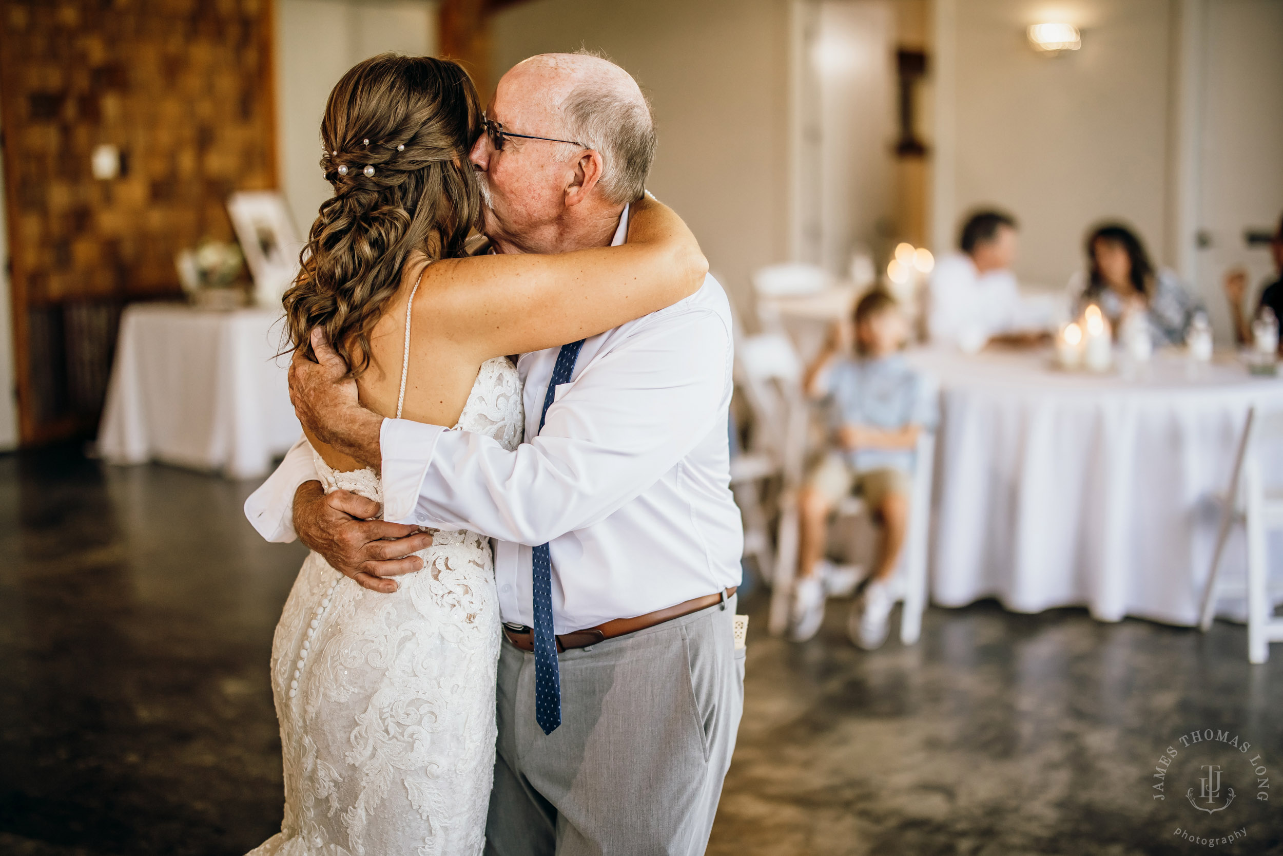 North Fork Farm Snoqualmie wedding by Snoqualmie wedding photographer James Thomas Long Photography