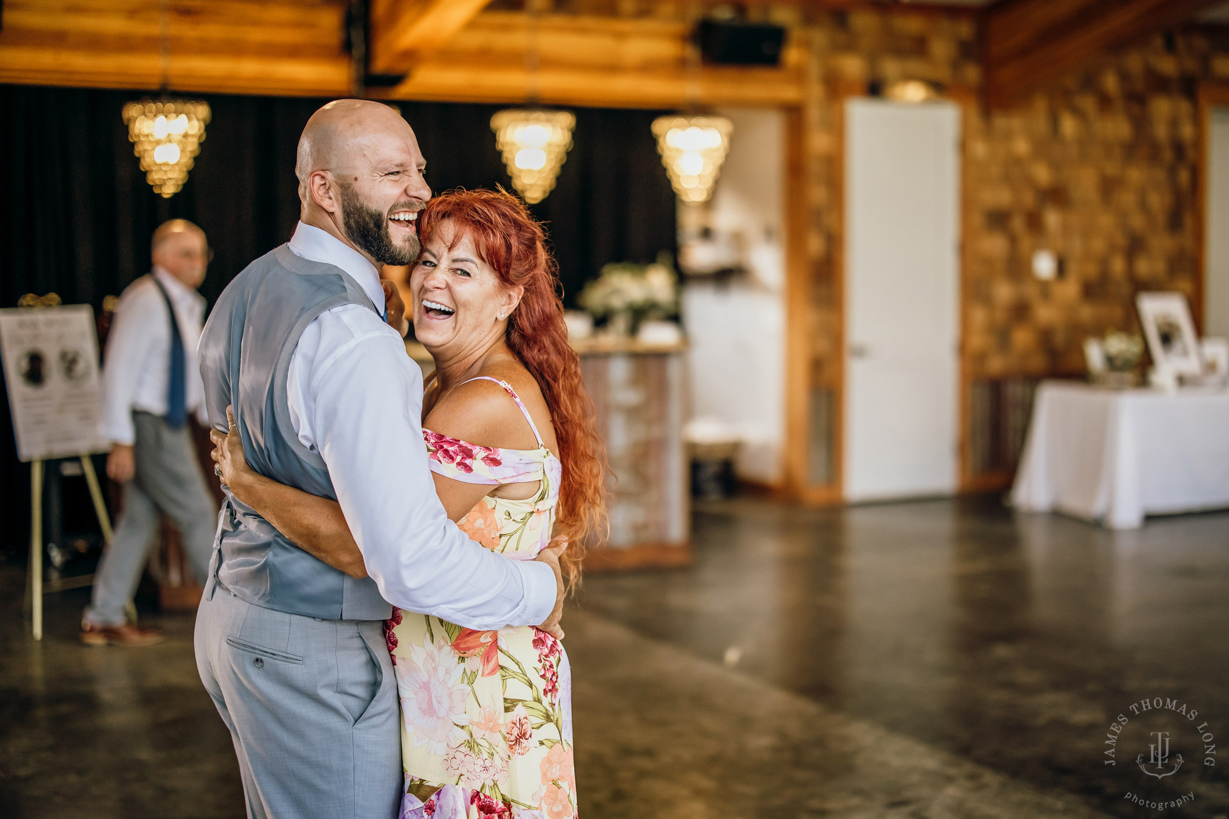 North Fork Farm Snoqualmie wedding by Snoqualmie wedding photographer James Thomas Long Photography