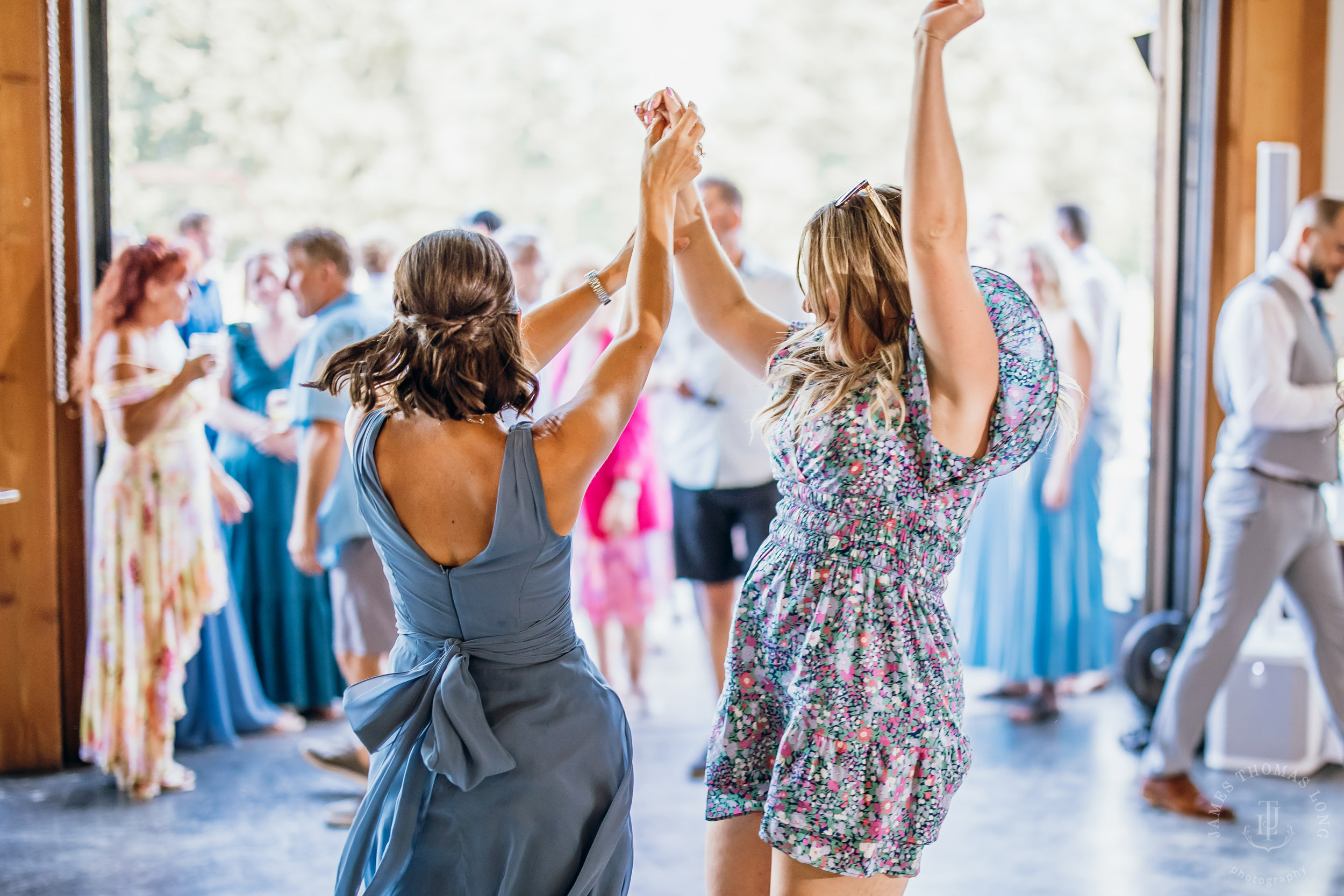 North Fork Farm Snoqualmie wedding by Snoqualmie wedding photographer James Thomas Long Photography