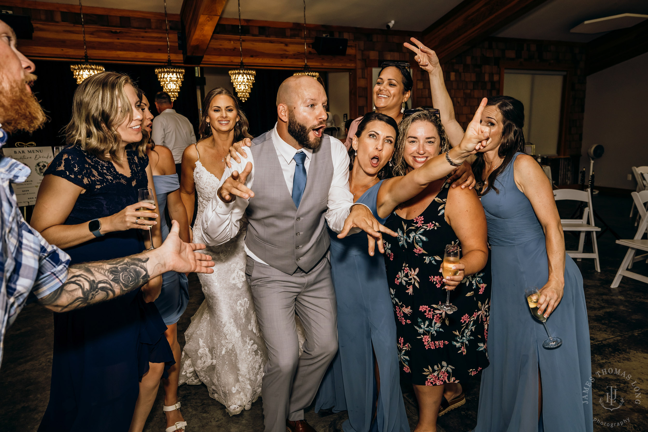 North Fork Farm Snoqualmie wedding by Snoqualmie wedding photographer James Thomas Long Photography