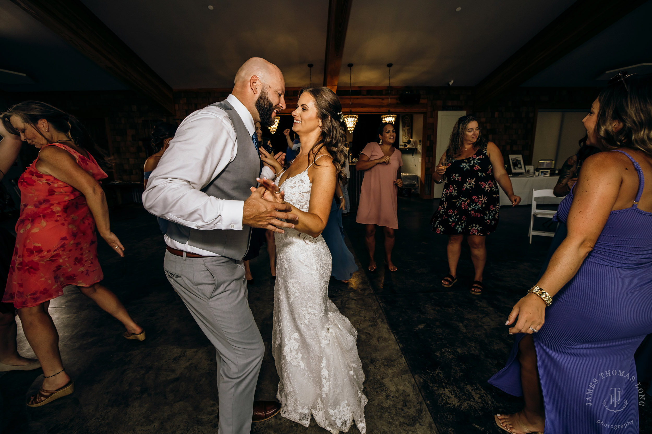 North Fork Farm Snoqualmie wedding by Snoqualmie wedding photographer James Thomas Long Photography