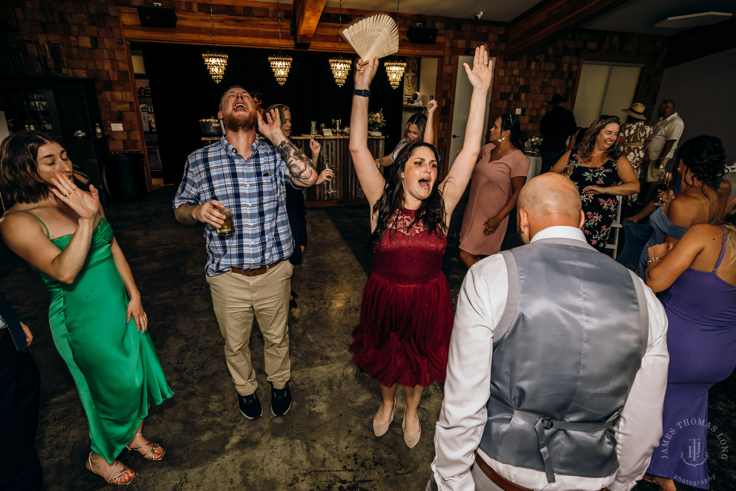 North Fork Farm Snoqualmie wedding by Snoqualmie wedding photographer James Thomas Long Photography