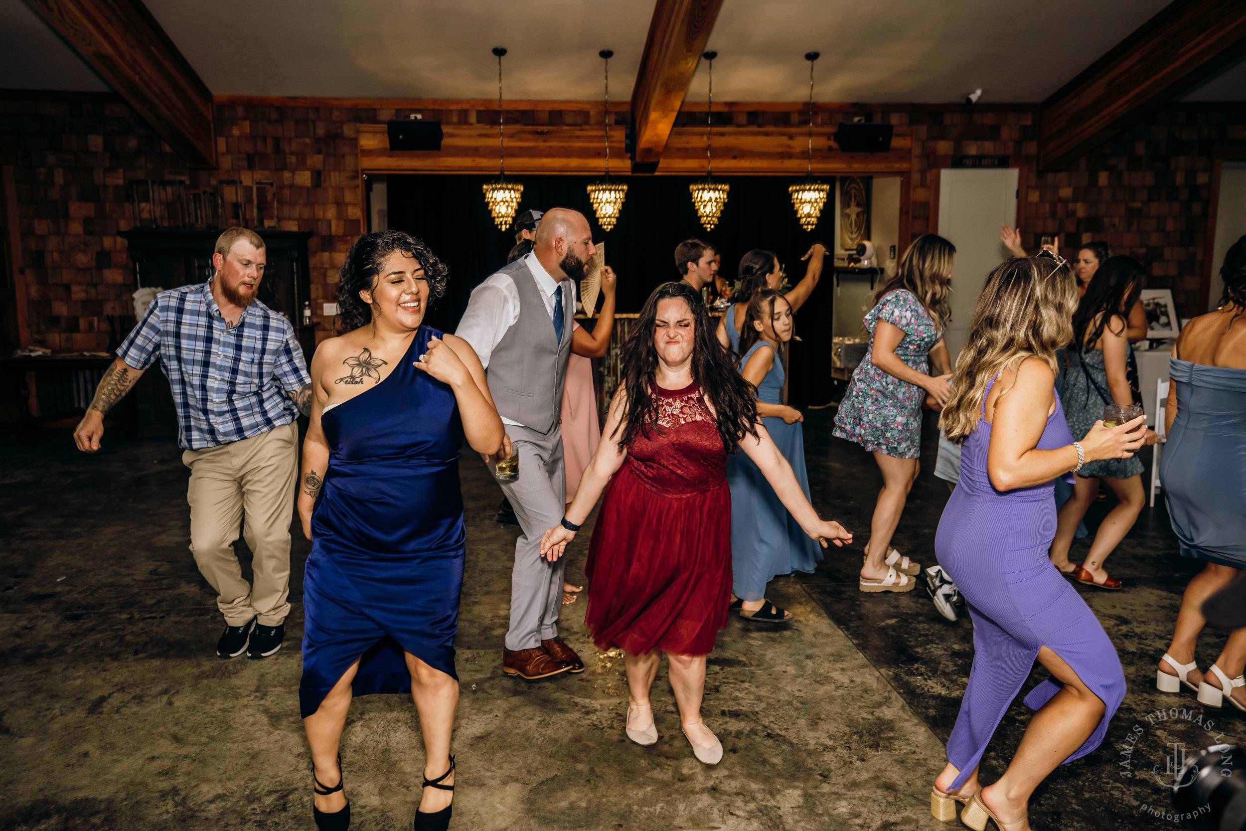 North Fork Farm Snoqualmie wedding by Snoqualmie wedding photographer James Thomas Long Photography