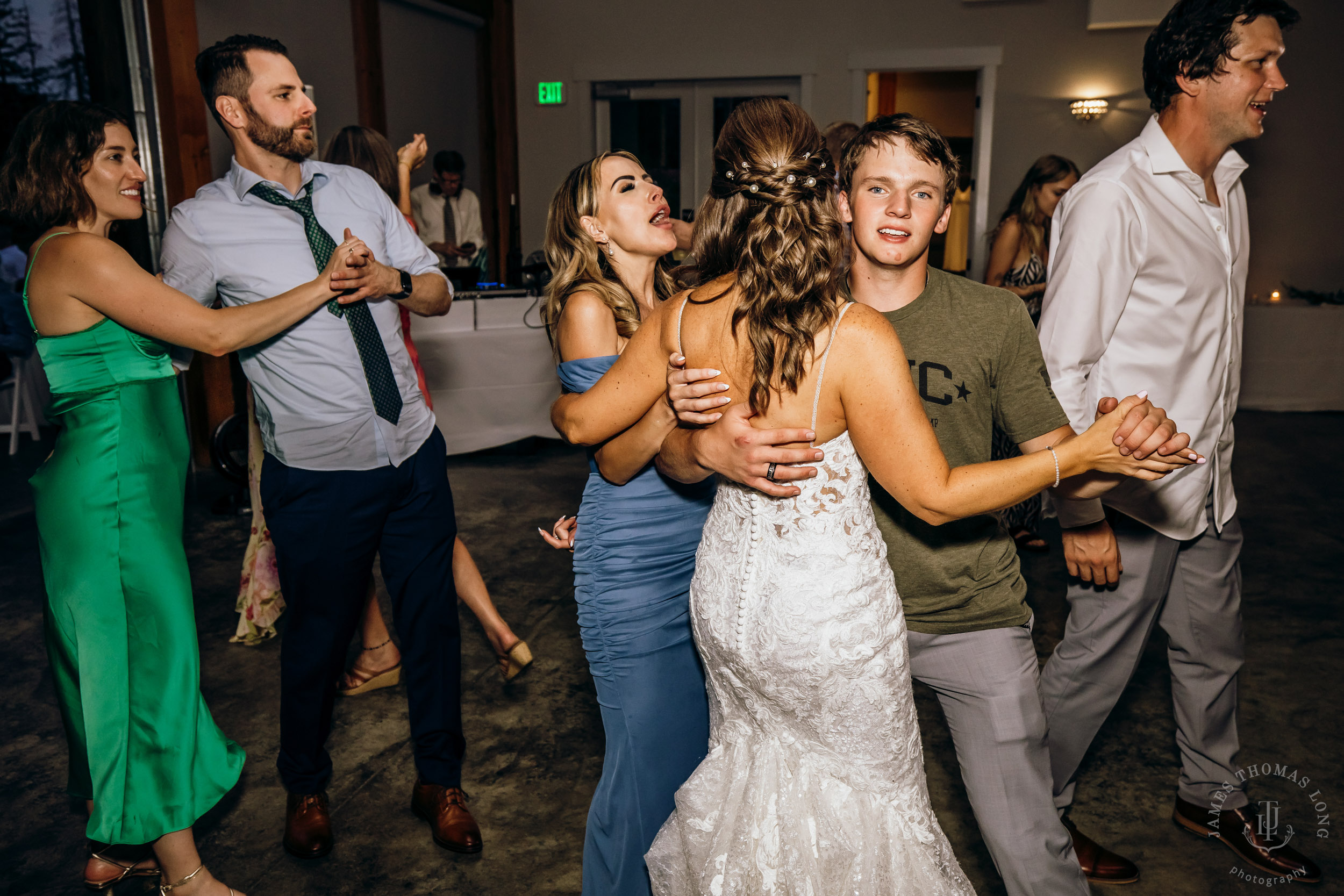 North Fork Farm Snoqualmie wedding by Snoqualmie wedding photographer James Thomas Long Photography