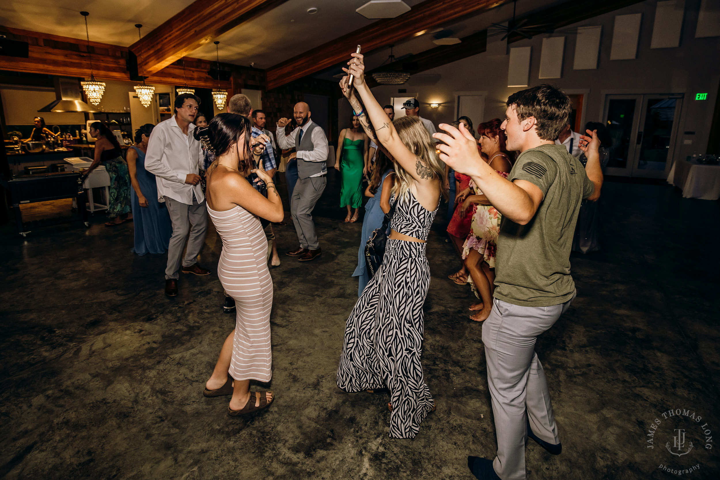 North Fork Farm Snoqualmie wedding by Snoqualmie wedding photographer James Thomas Long Photography