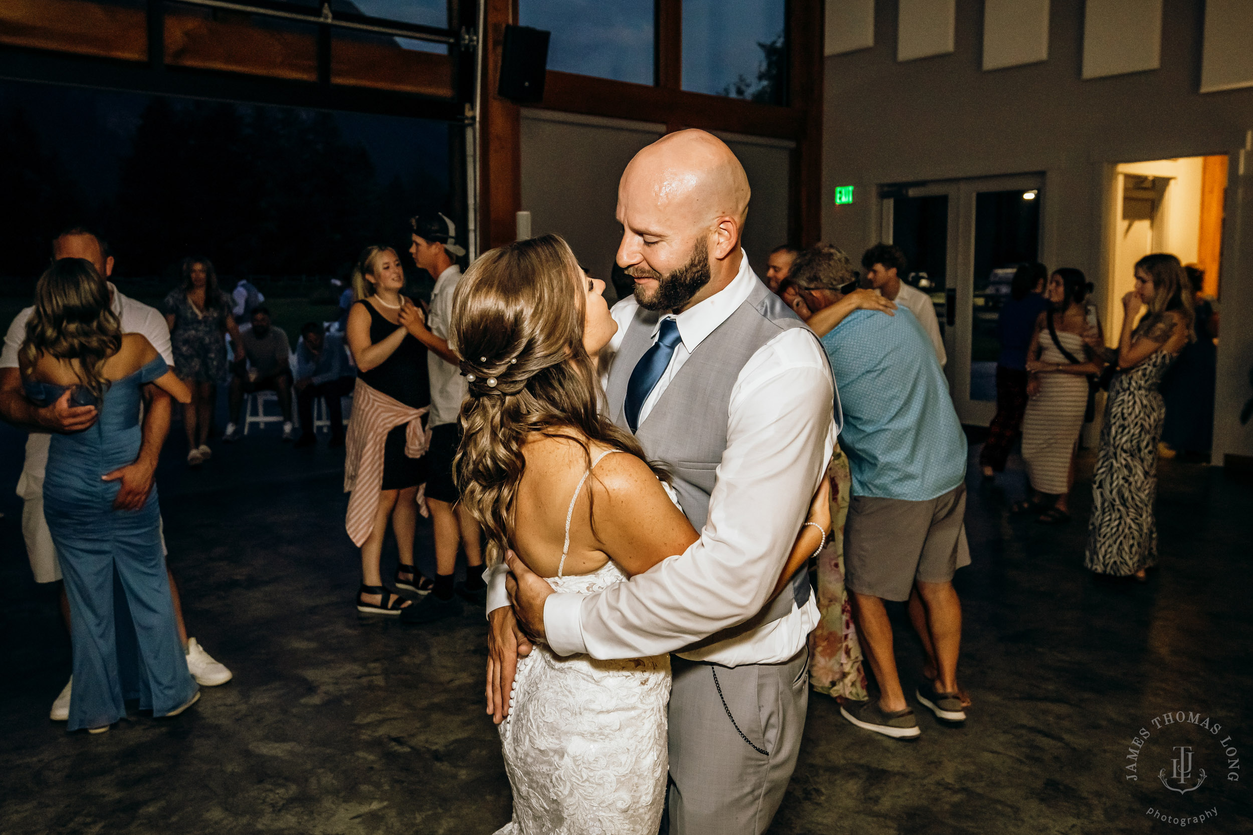 North Fork Farm Snoqualmie wedding by Snoqualmie wedding photographer James Thomas Long Photography