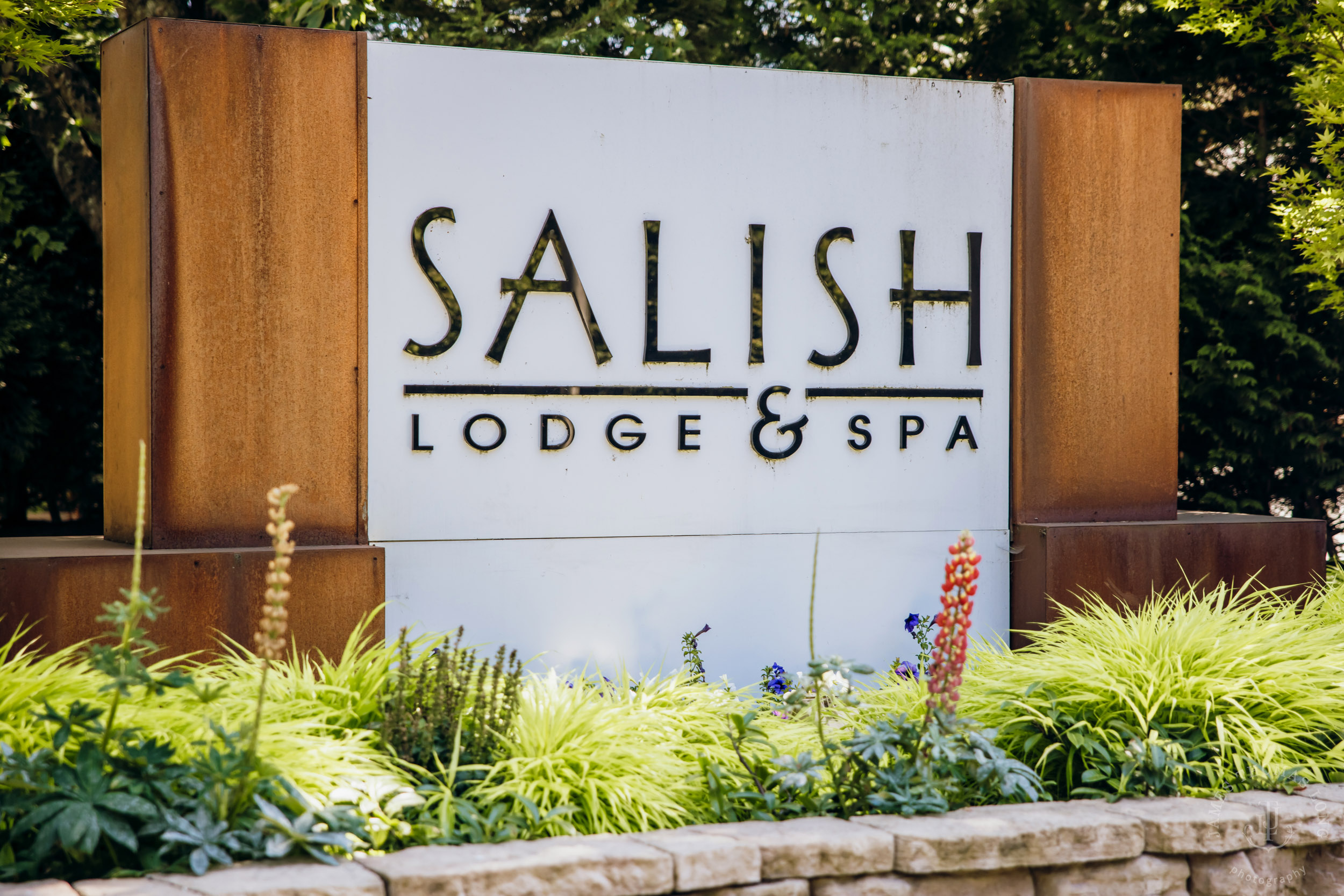 Salish Lodge & Spa Snoqualmie intimate wedding by Snoqualmie wedding photographer James Thomas Long Photography