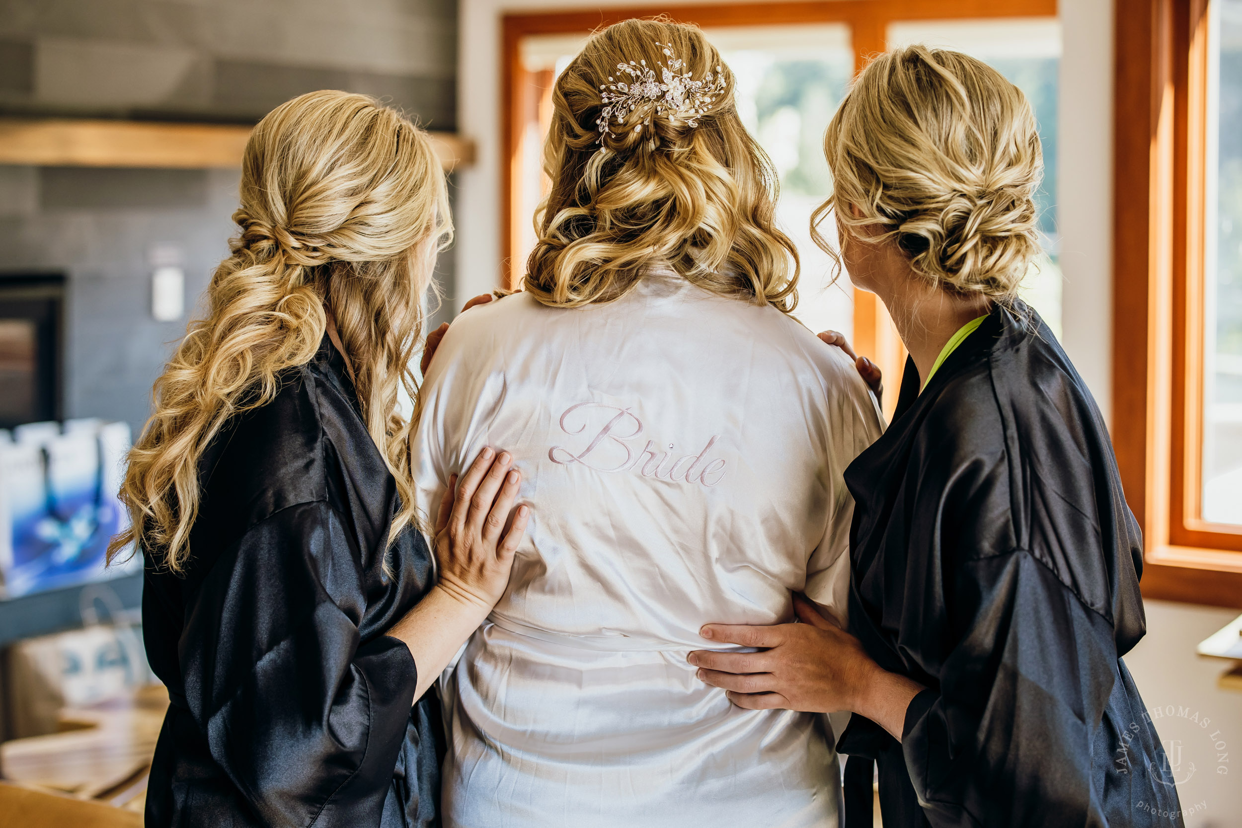 Salish Lodge & Spa Snoqualmie intimate wedding by Snoqualmie wedding photographer James Thomas Long Photography