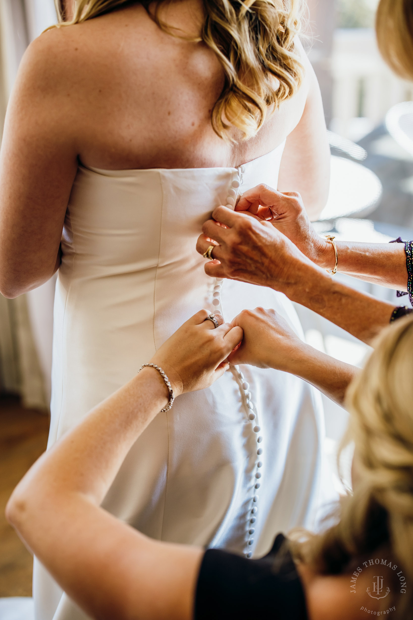 Salish Lodge & Spa Snoqualmie intimate wedding by Snoqualmie wedding photographer James Thomas Long Photography