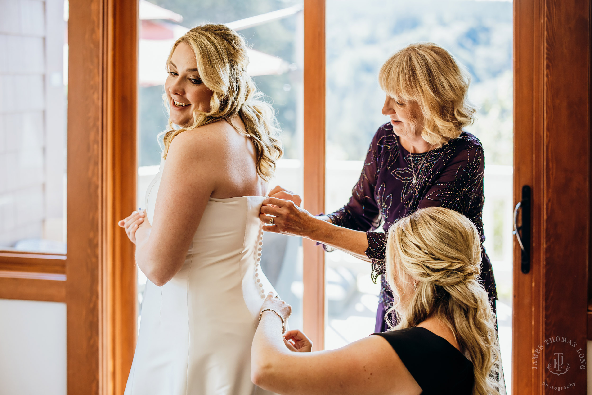 Salish Lodge & Spa Snoqualmie intimate wedding by Snoqualmie wedding photographer James Thomas Long Photography