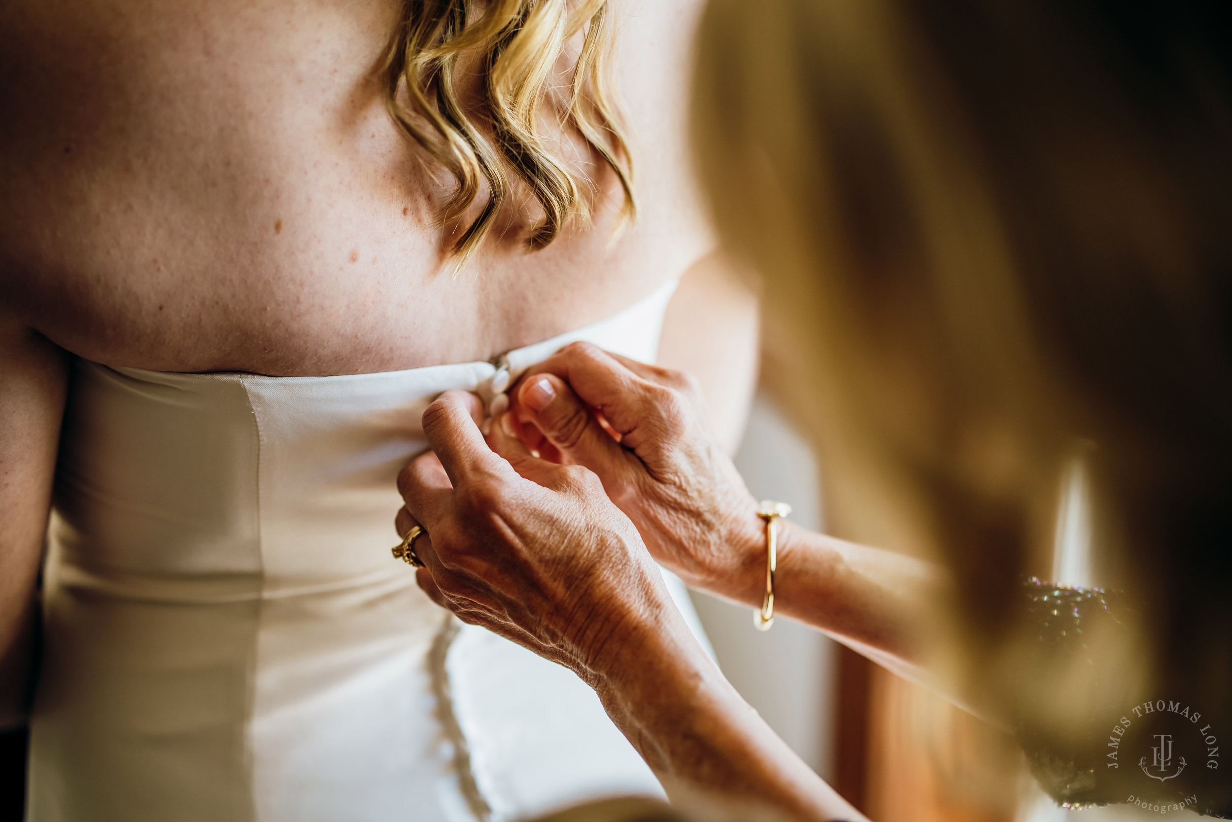 Salish Lodge & Spa Snoqualmie intimate wedding by Snoqualmie wedding photographer James Thomas Long Photography