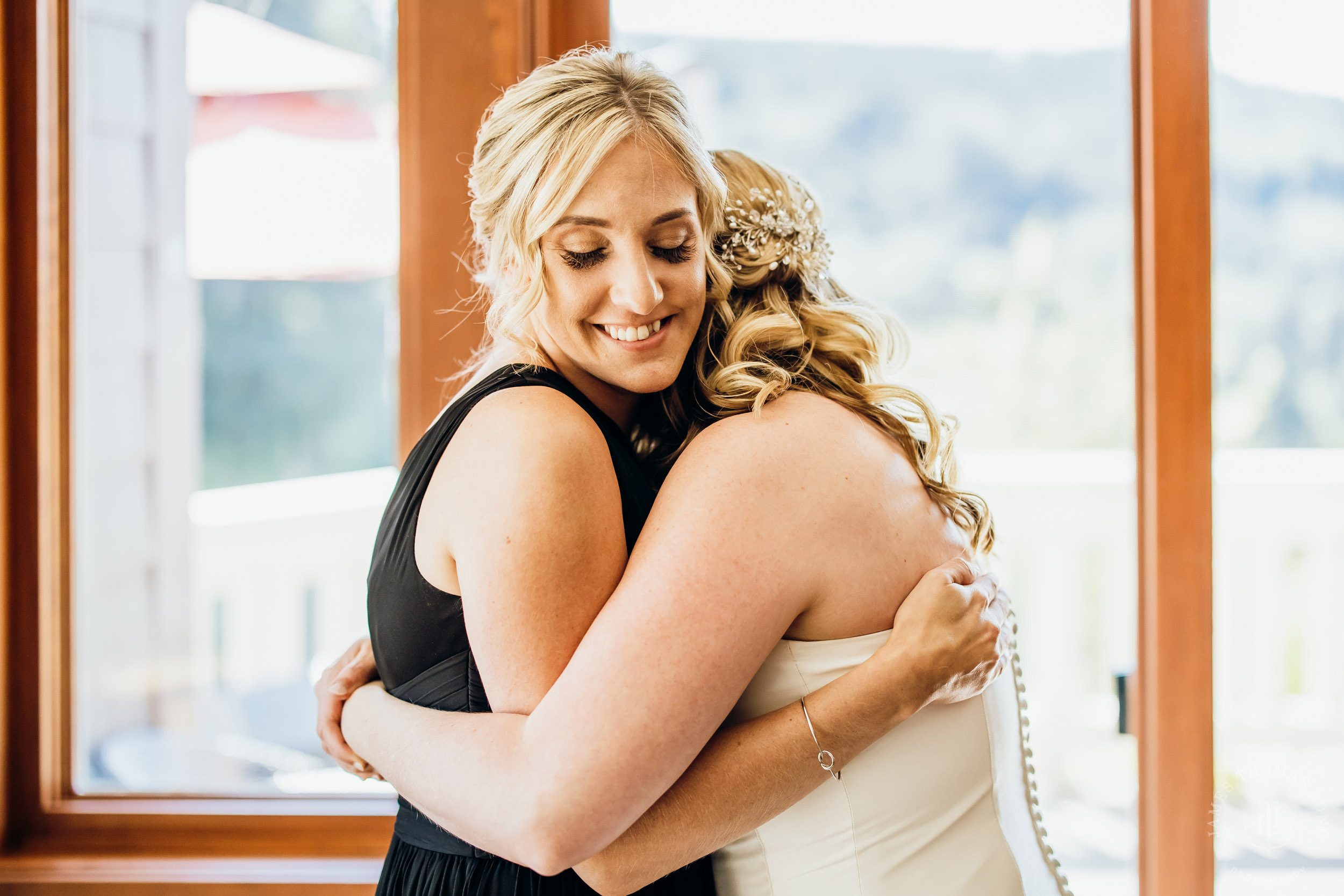 Salish Lodge & Spa Snoqualmie intimate wedding by Snoqualmie wedding photographer James Thomas Long Photography