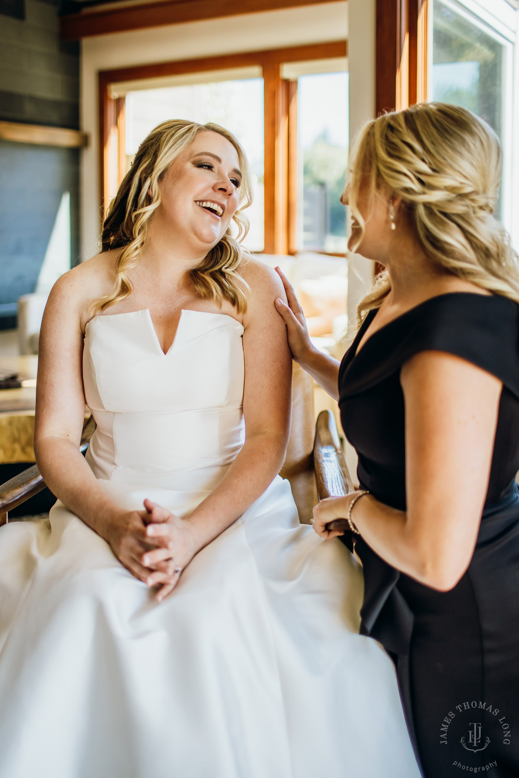 Salish Lodge & Spa Snoqualmie intimate wedding by Snoqualmie wedding photographer James Thomas Long Photography