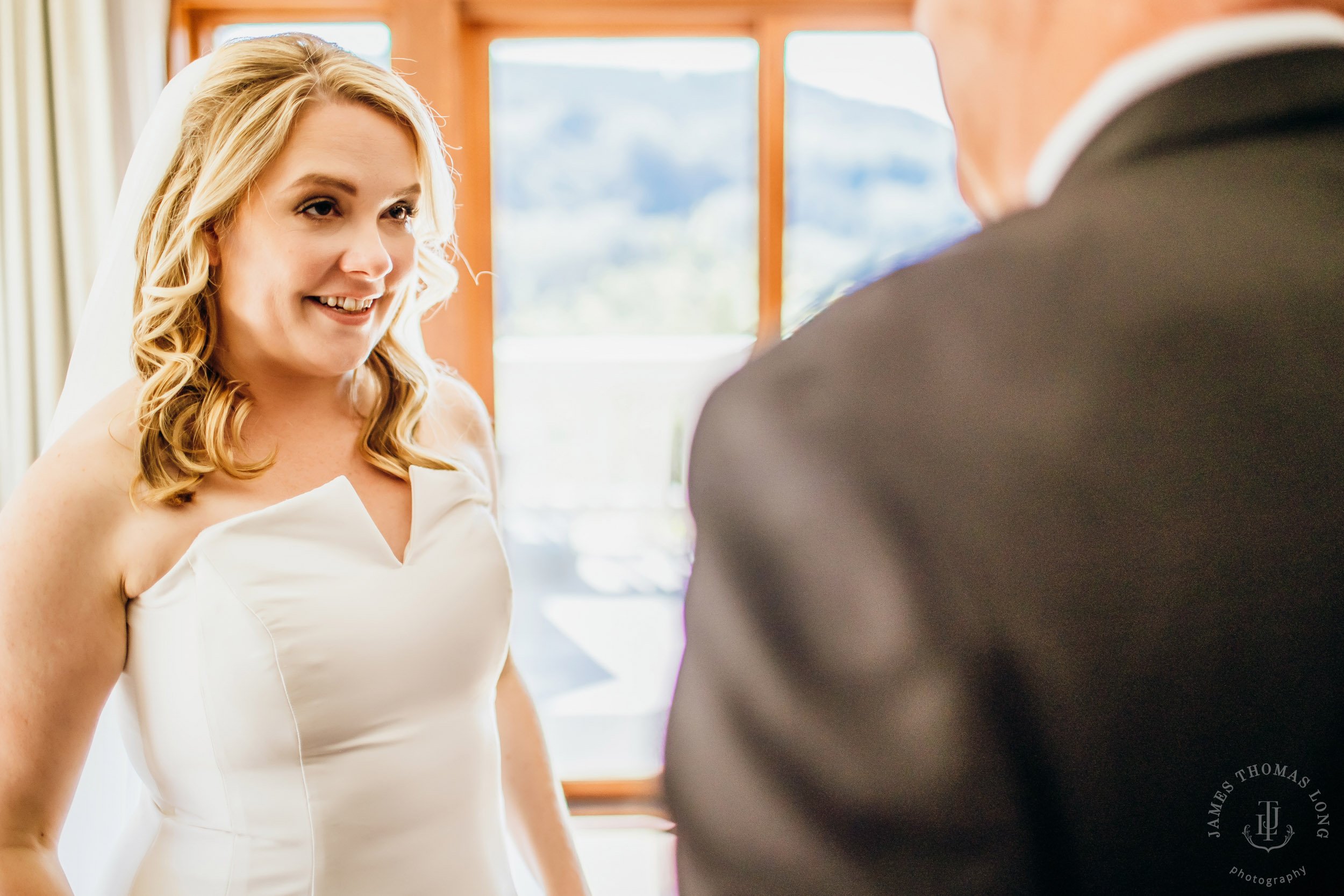 Salish Lodge & Spa Snoqualmie intimate wedding by Snoqualmie wedding photographer James Thomas Long Photography