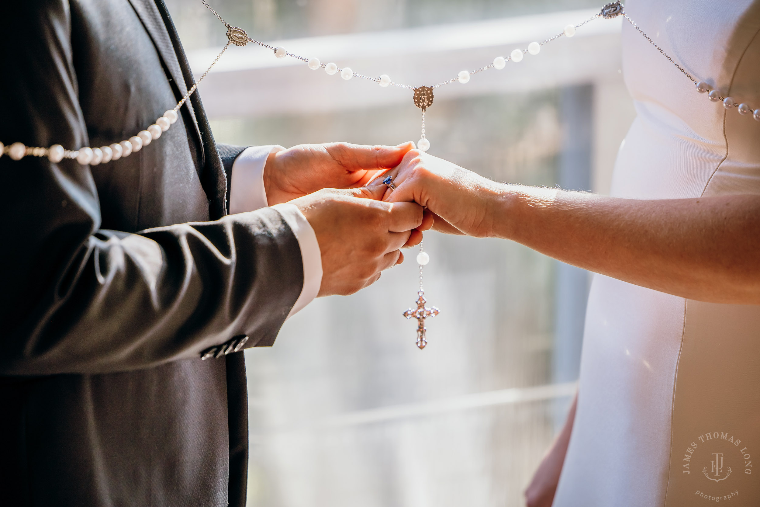 Salish Lodge & Spa Snoqualmie intimate wedding by Snoqualmie wedding photographer James Thomas Long Photography