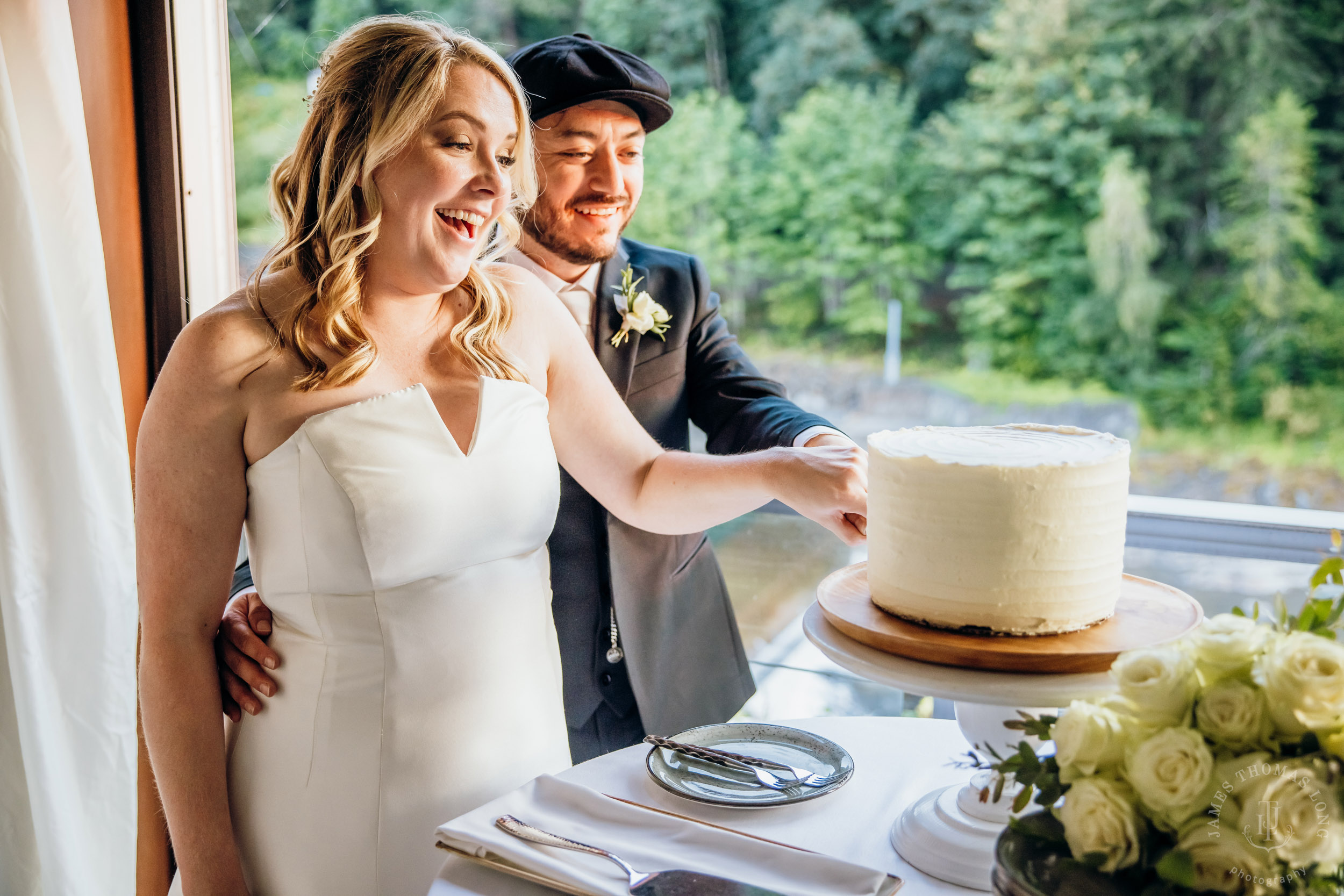 Salish Lodge & Spa Snoqualmie intimate wedding by Snoqualmie wedding photographer James Thomas Long Photography