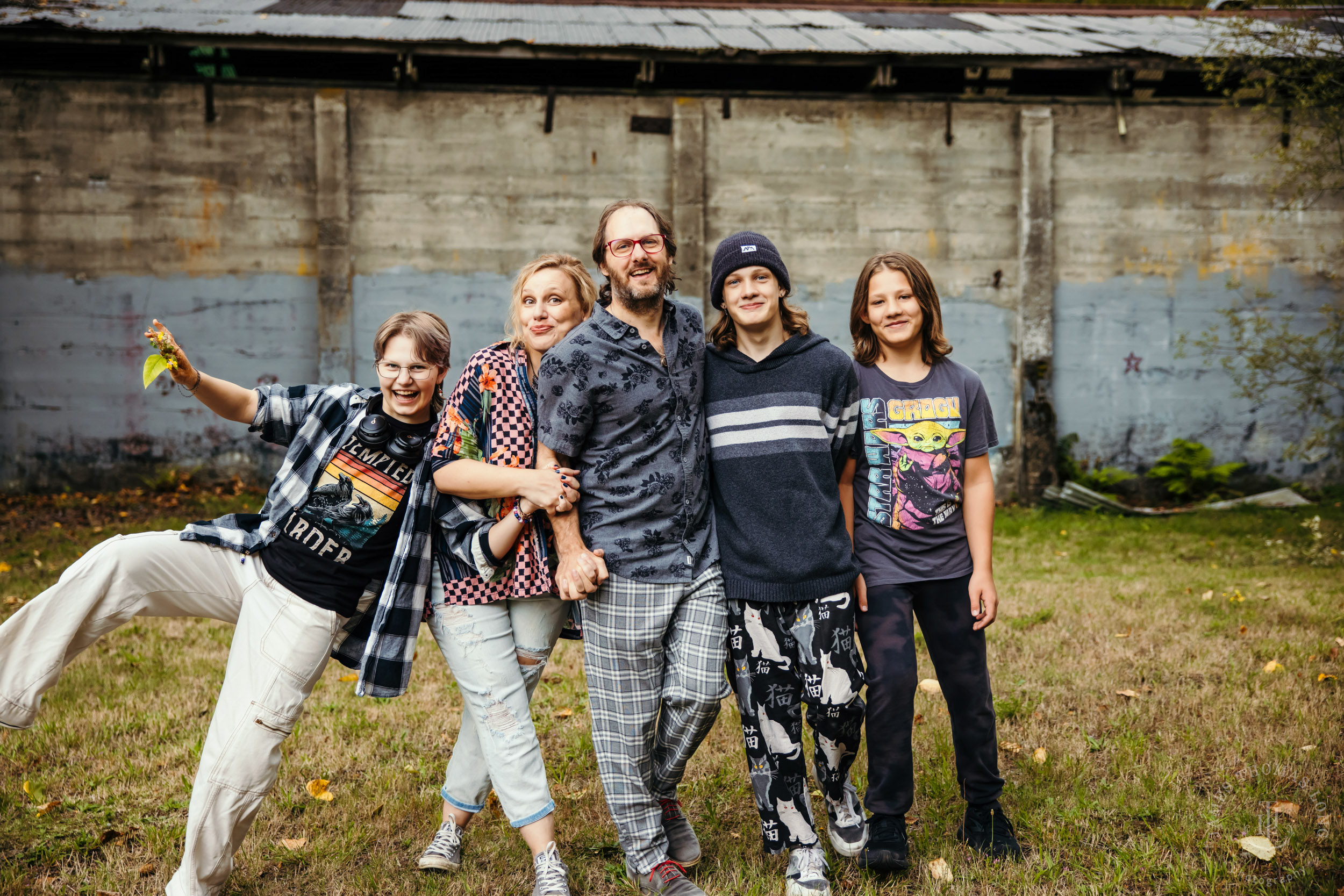 Snoqualmie urban graffiti family photography session by Snoqualmie family photographer James Thomas Long Photography