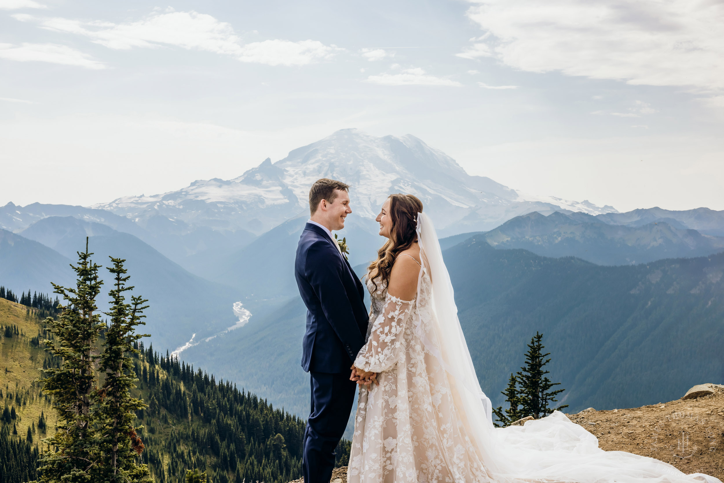 Crystal Mountain, WA wedding by Seattle wedding photographer James Thomas Long Photography