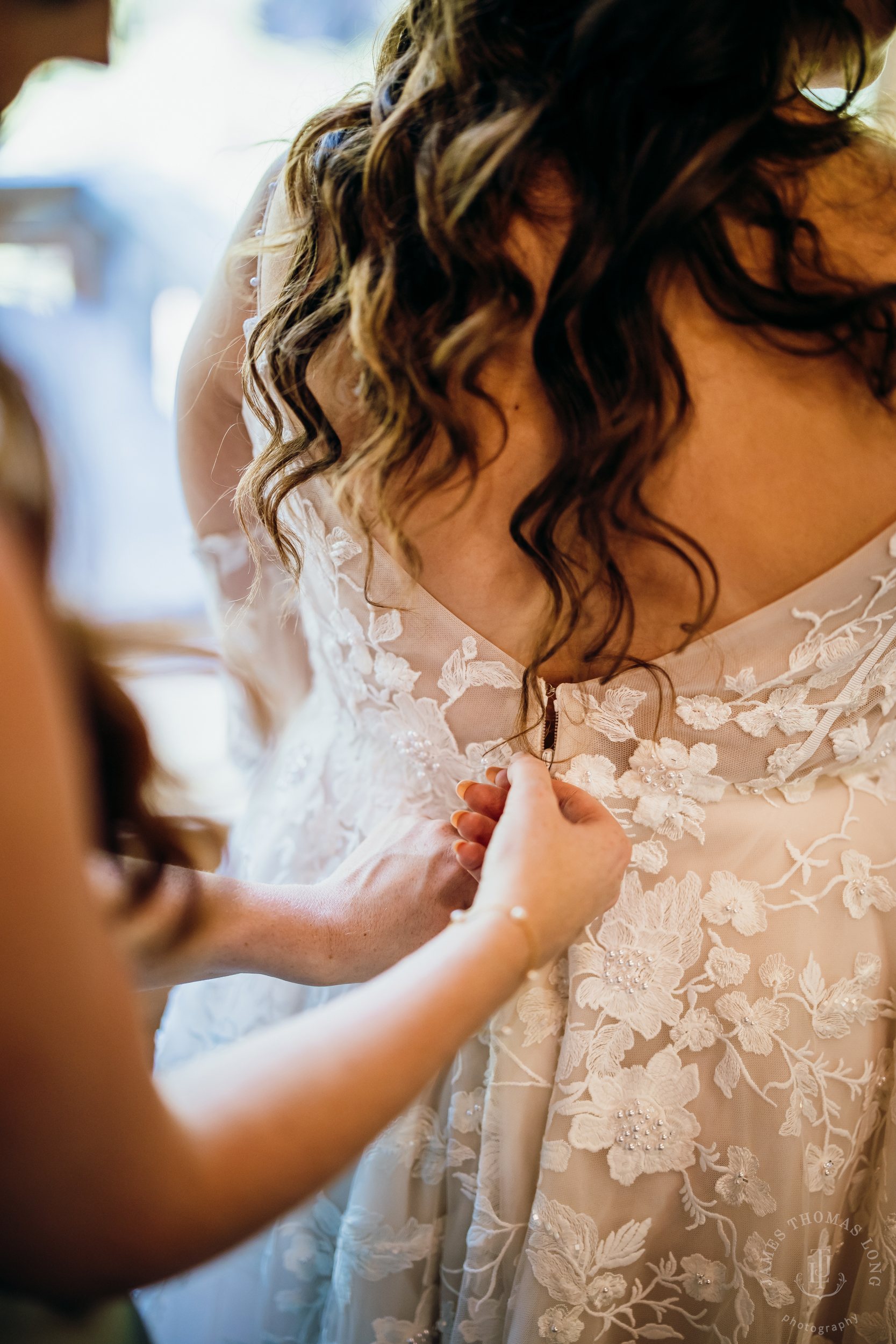 Crystal Mountain, WA wedding by Seattle wedding photographer James Thomas Long Photography