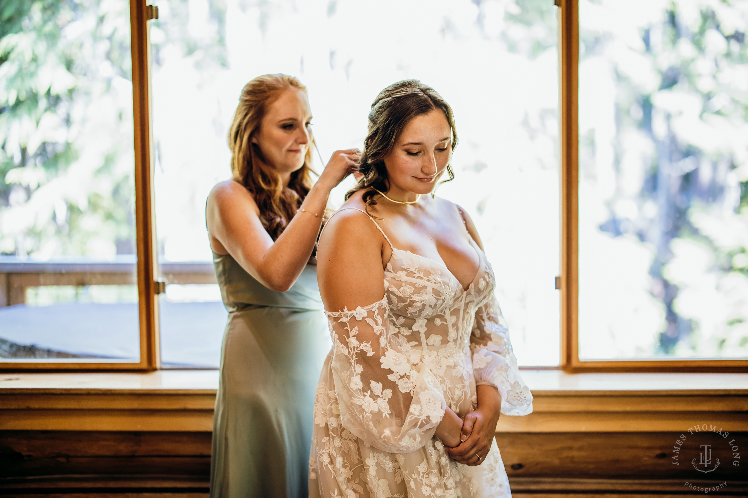 Crystal Mountain, WA wedding by Seattle wedding photographer James Thomas Long Photography