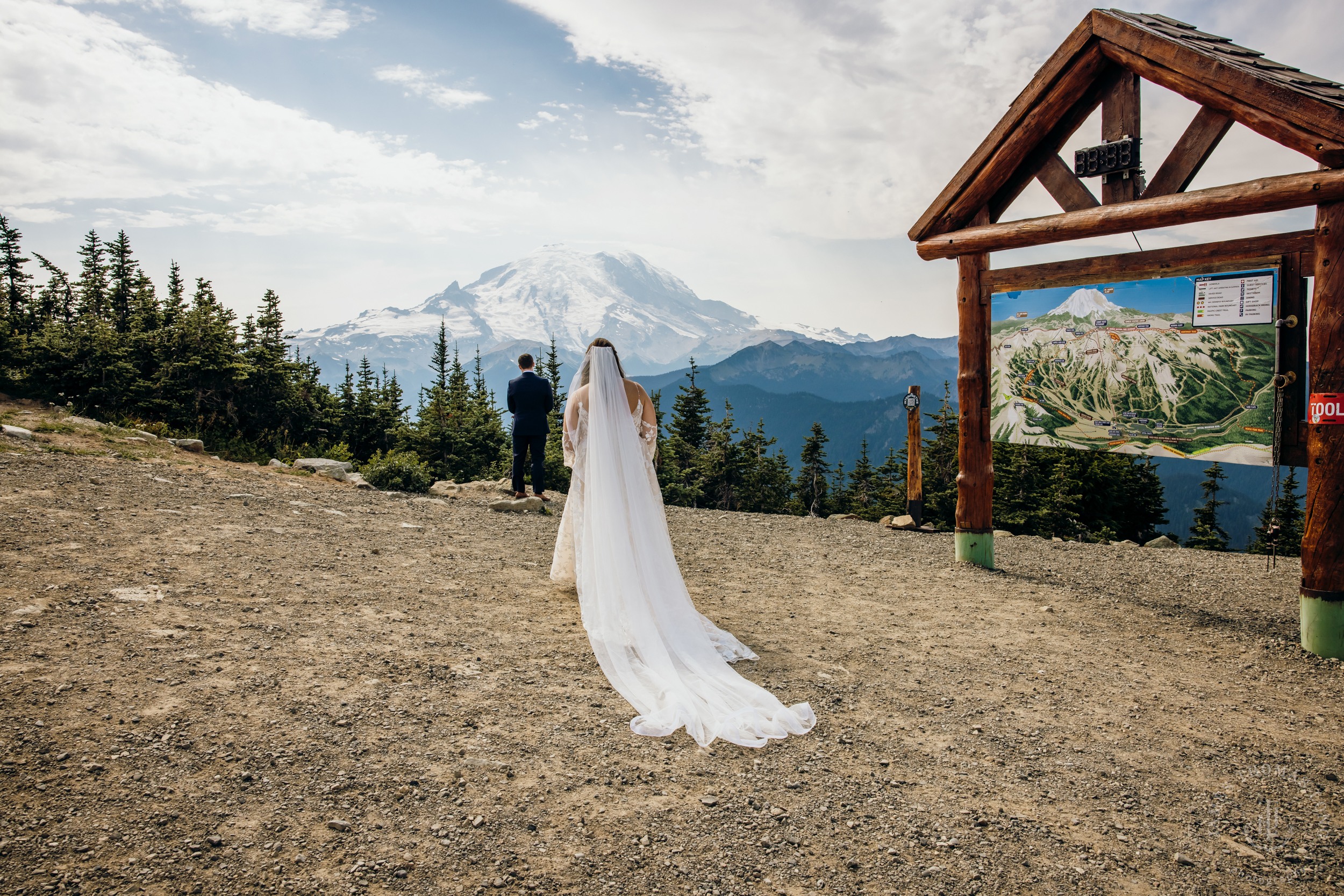 Crystal Mountain, WA wedding by Seattle wedding photographer James Thomas Long Photography