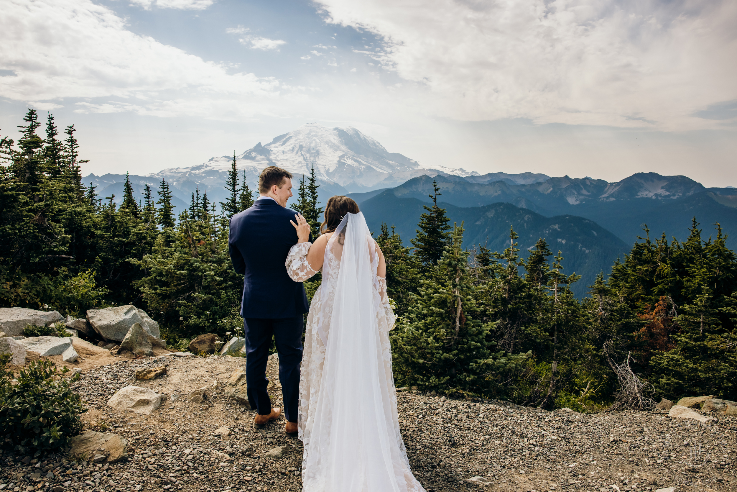 Crystal Mountain, WA wedding by Seattle wedding photographer James Thomas Long Photography