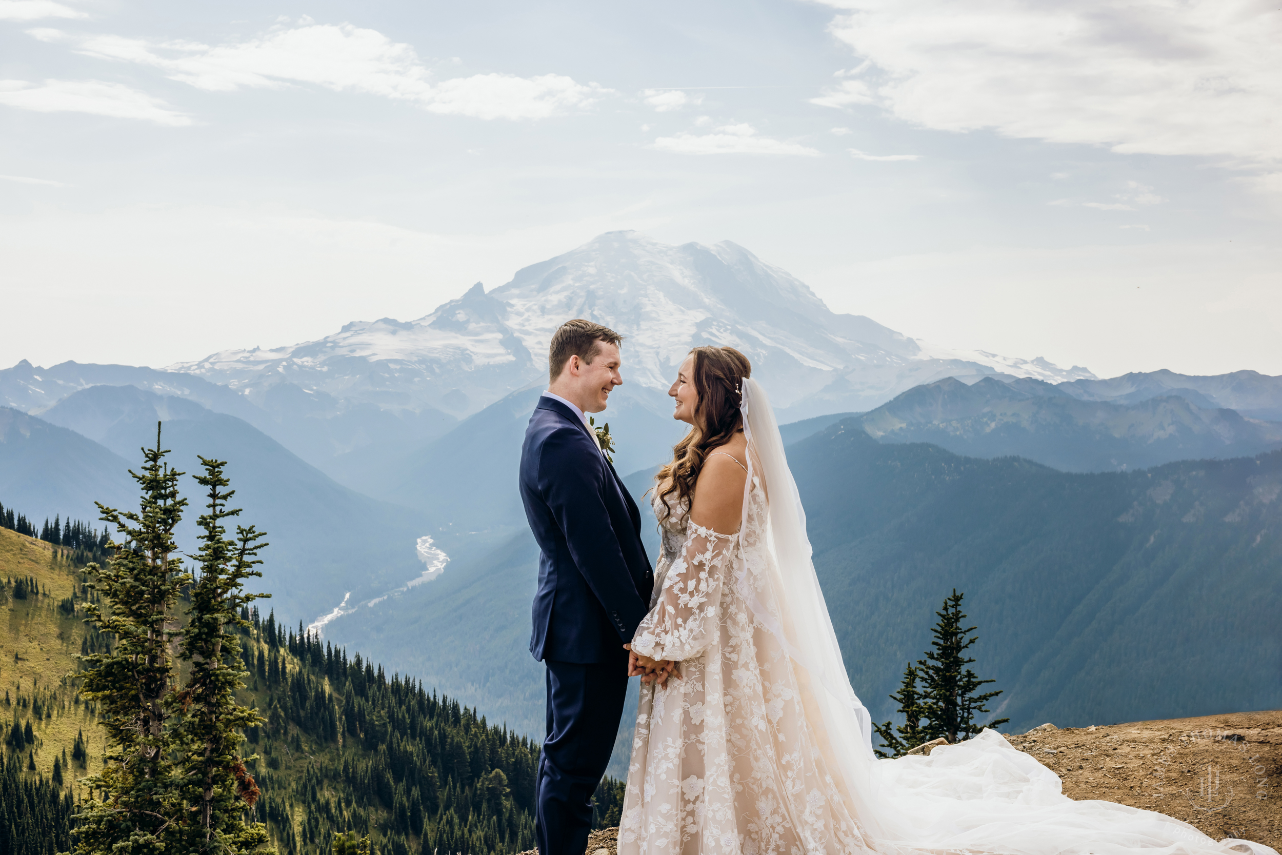 Crystal Mountain, WA wedding by Seattle wedding photographer James Thomas Long Photography