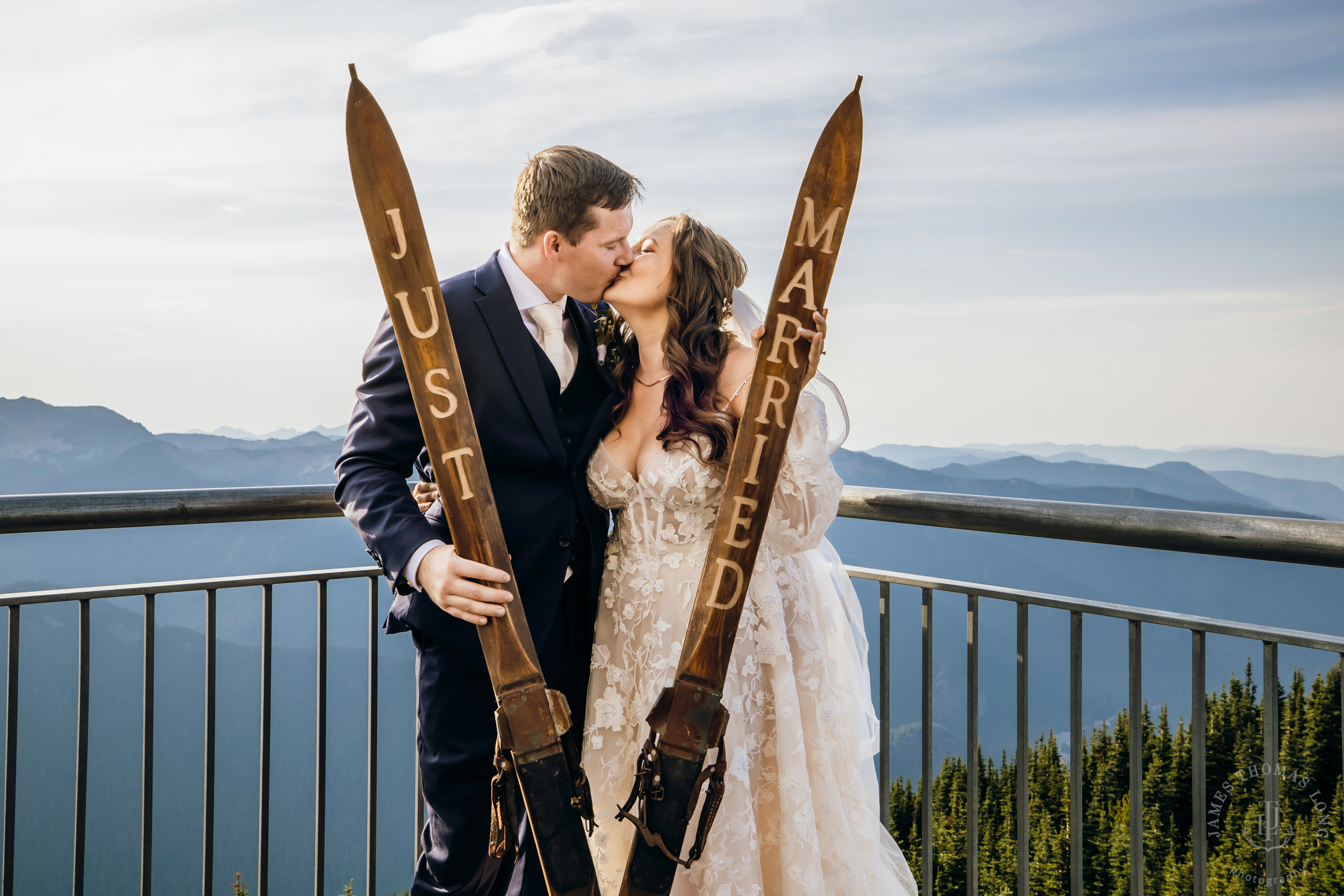 Crystal Mountain, WA wedding by Seattle wedding photographer James Thomas Long Photography