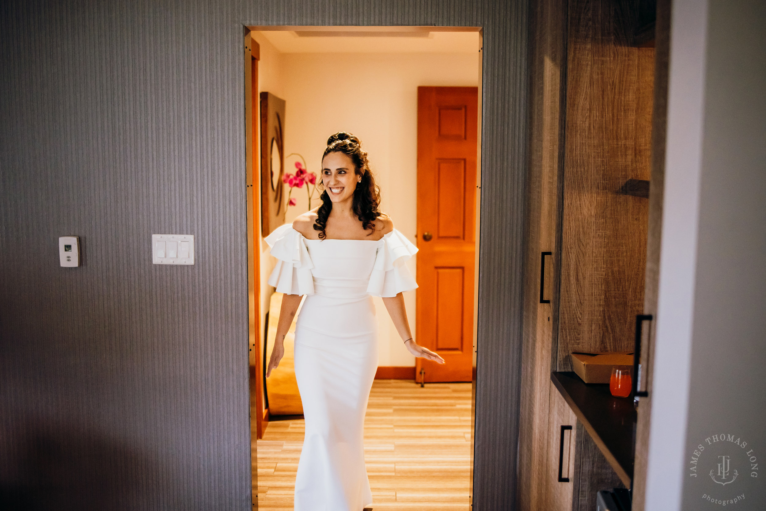 Salish Lodge Snoqualmie Falls wedding by Seattle wedding photographer James Thomas Long Photography