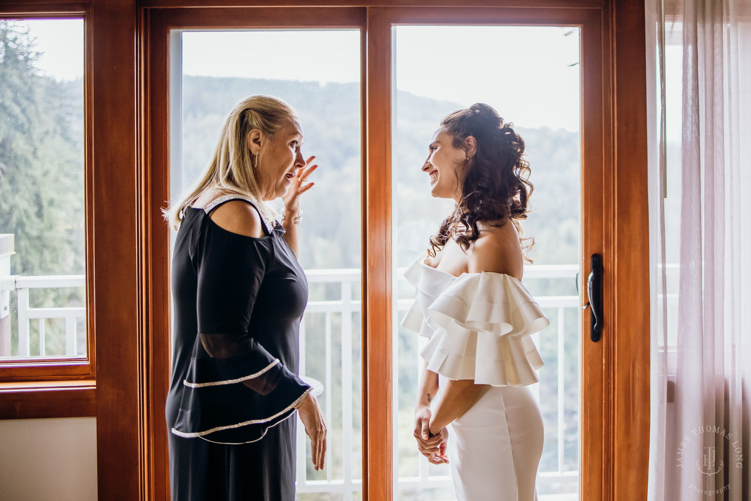 Salish Lodge Snoqualmie Falls wedding by Seattle wedding photographer James Thomas Long Photography