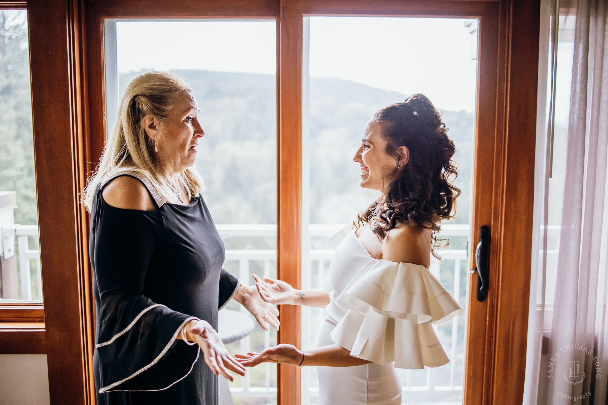 Salish Lodge Snoqualmie Falls wedding by Seattle wedding photographer James Thomas Long Photography