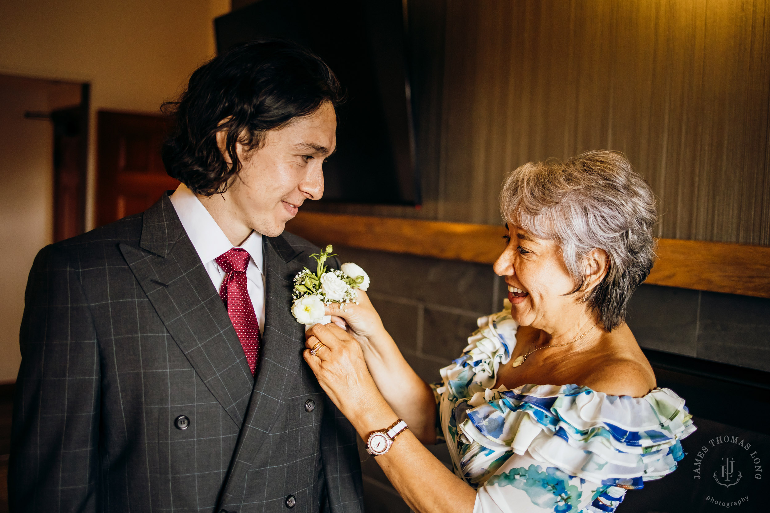 Salish Lodge Snoqualmie Falls wedding by Seattle wedding photographer James Thomas Long Photography