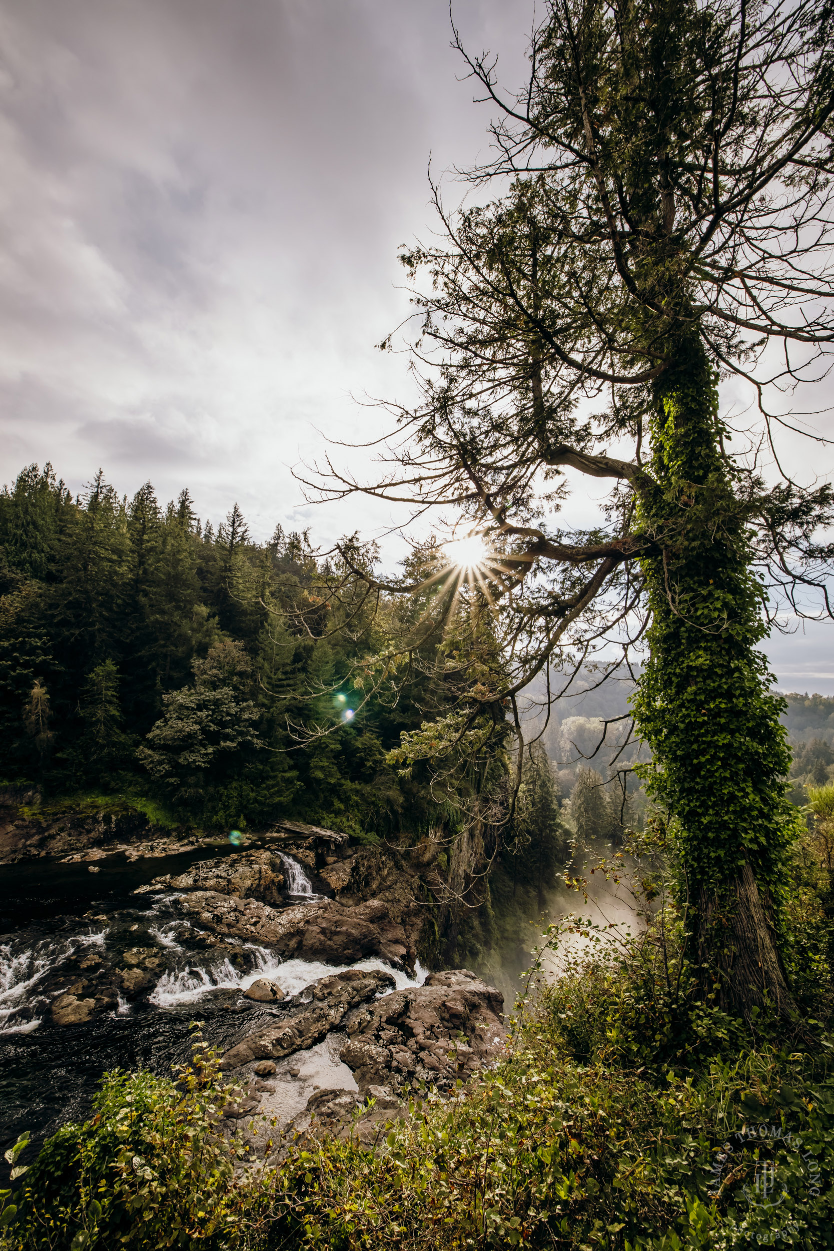 Salish Lodge Snoqualmie Falls wedding by Seattle wedding photographer James Thomas Long Photography