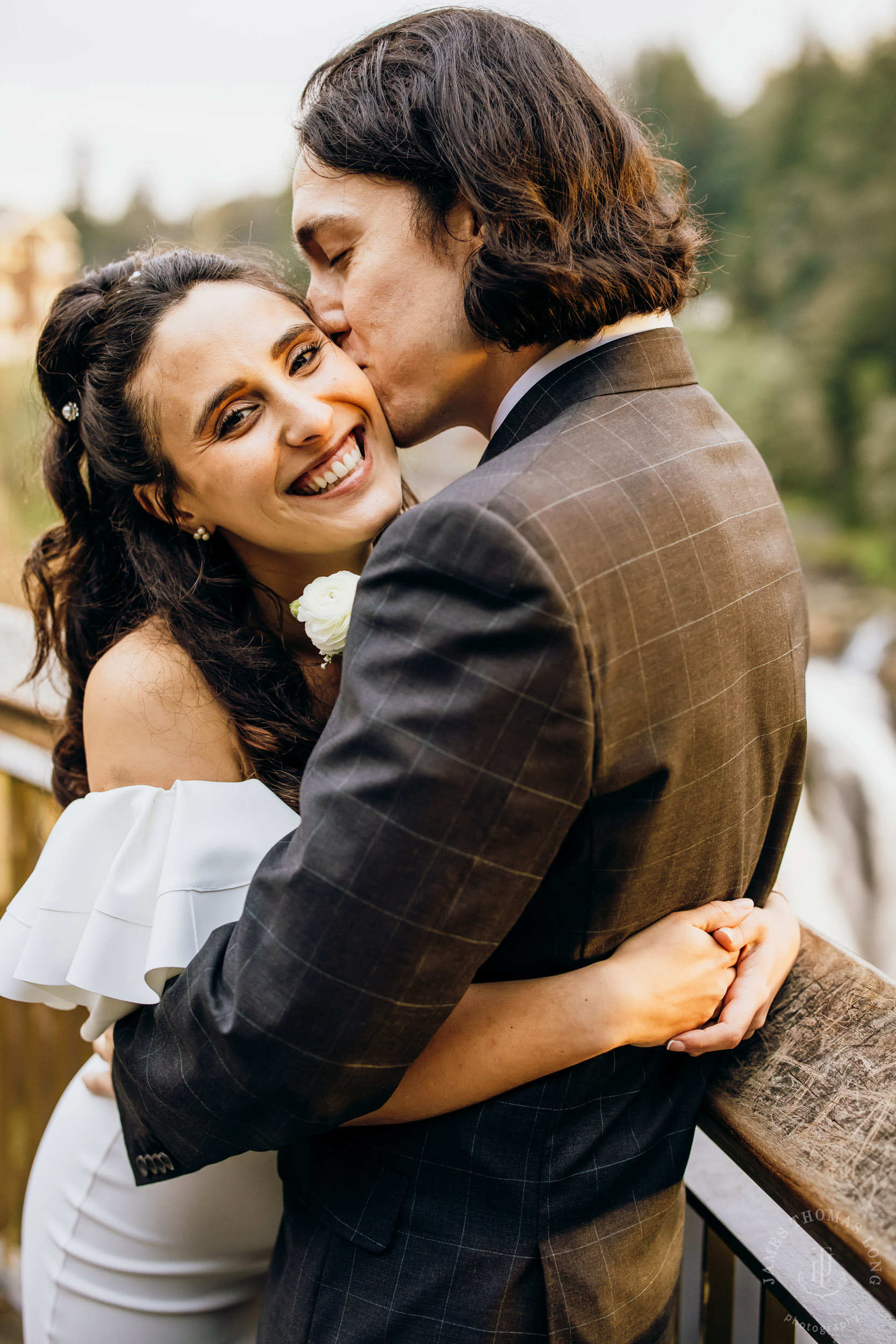 Salish Lodge Snoqualmie Falls wedding by Seattle wedding photographer James Thomas Long Photography