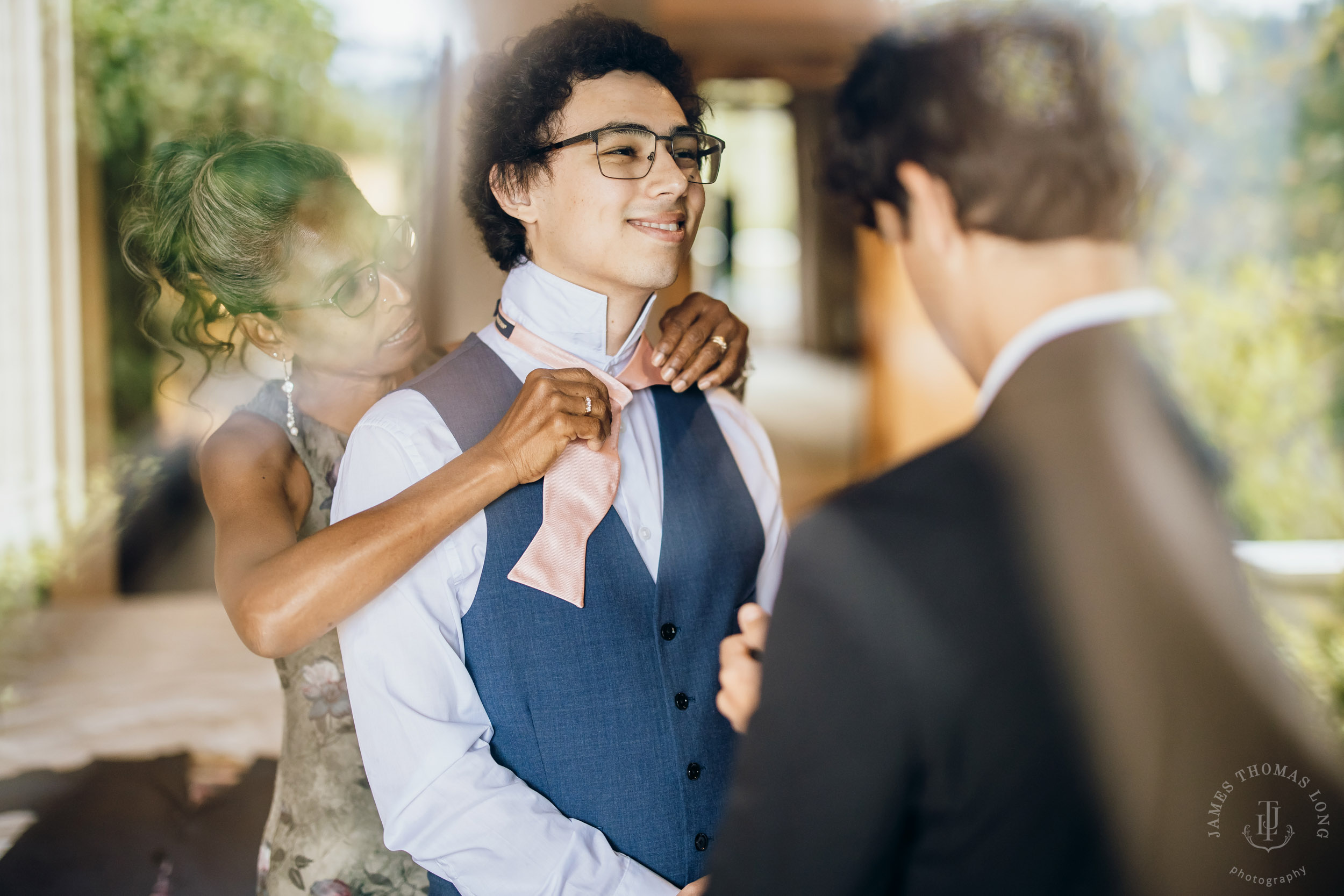 Salish Lodge Snoqualmie Falls wedding by Snoqualmie wedding photographer James Thomas Long Photography