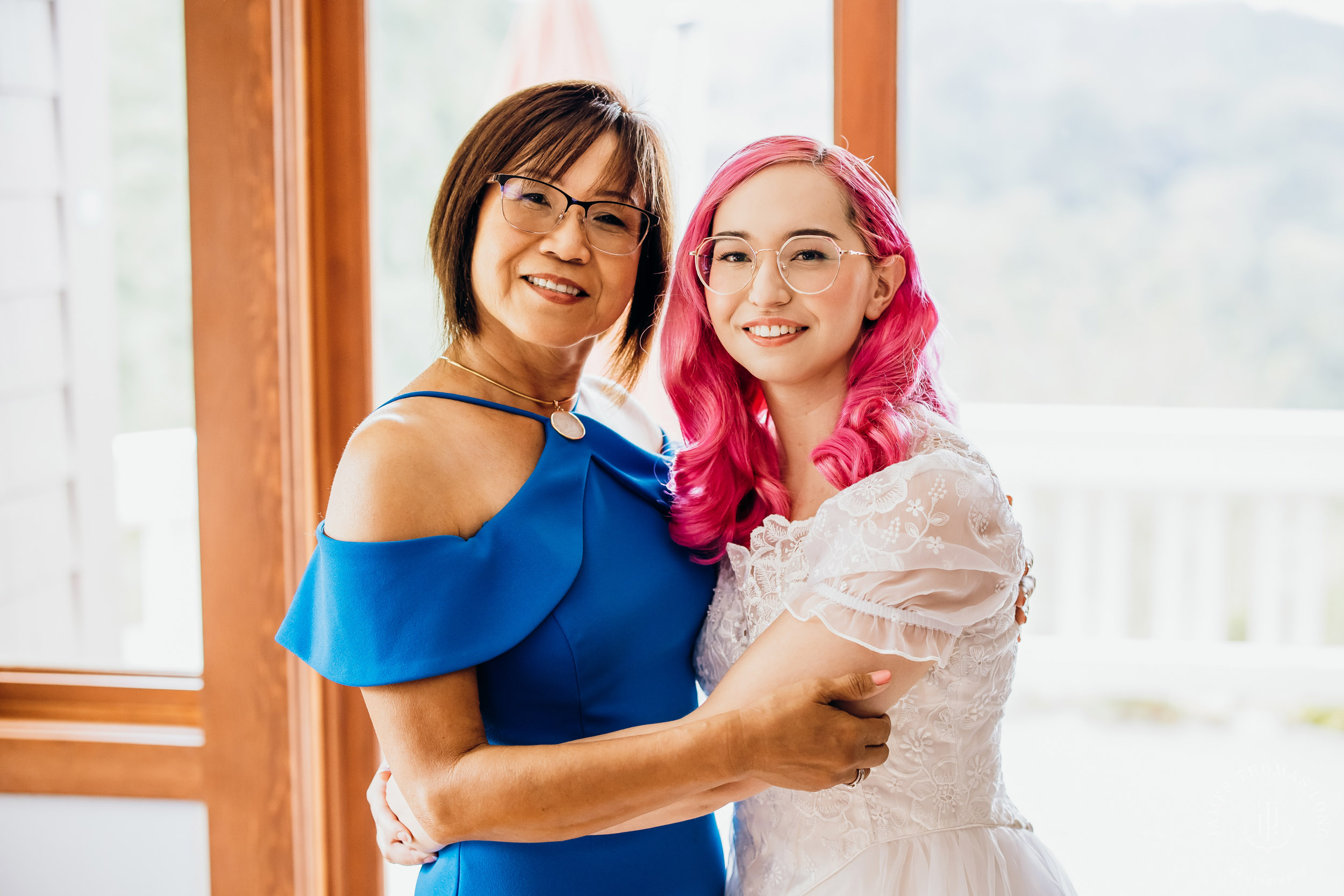 Salish Lodge Snoqualmie Falls wedding by Snoqualmie wedding photographer James Thomas Long Photography