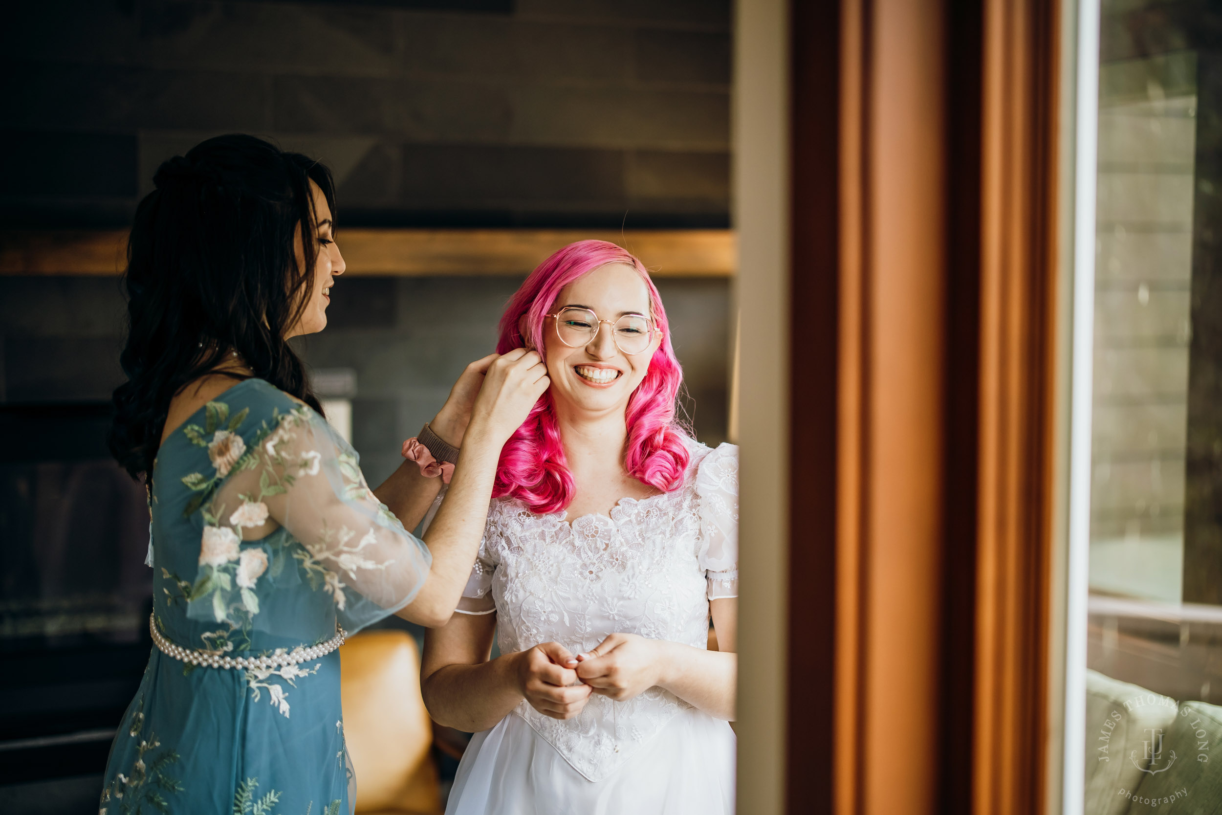 Salish Lodge Snoqualmie Falls wedding by Snoqualmie wedding photographer James Thomas Long Photography