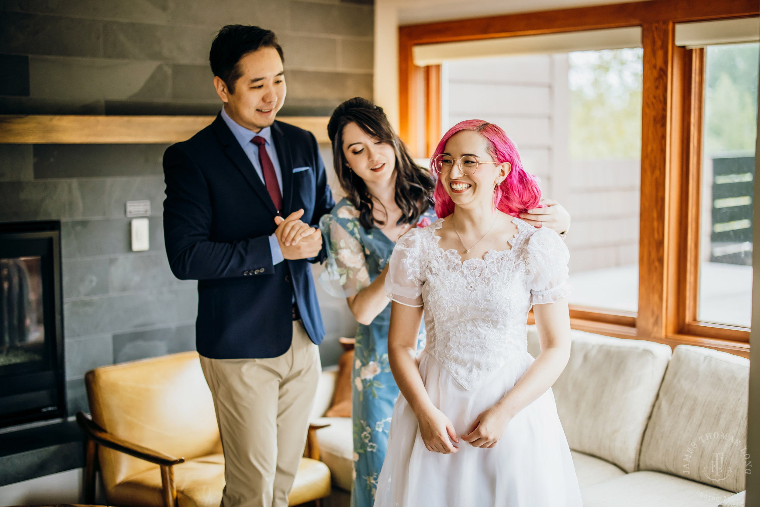 Salish Lodge Snoqualmie Falls wedding by Snoqualmie wedding photographer James Thomas Long Photography