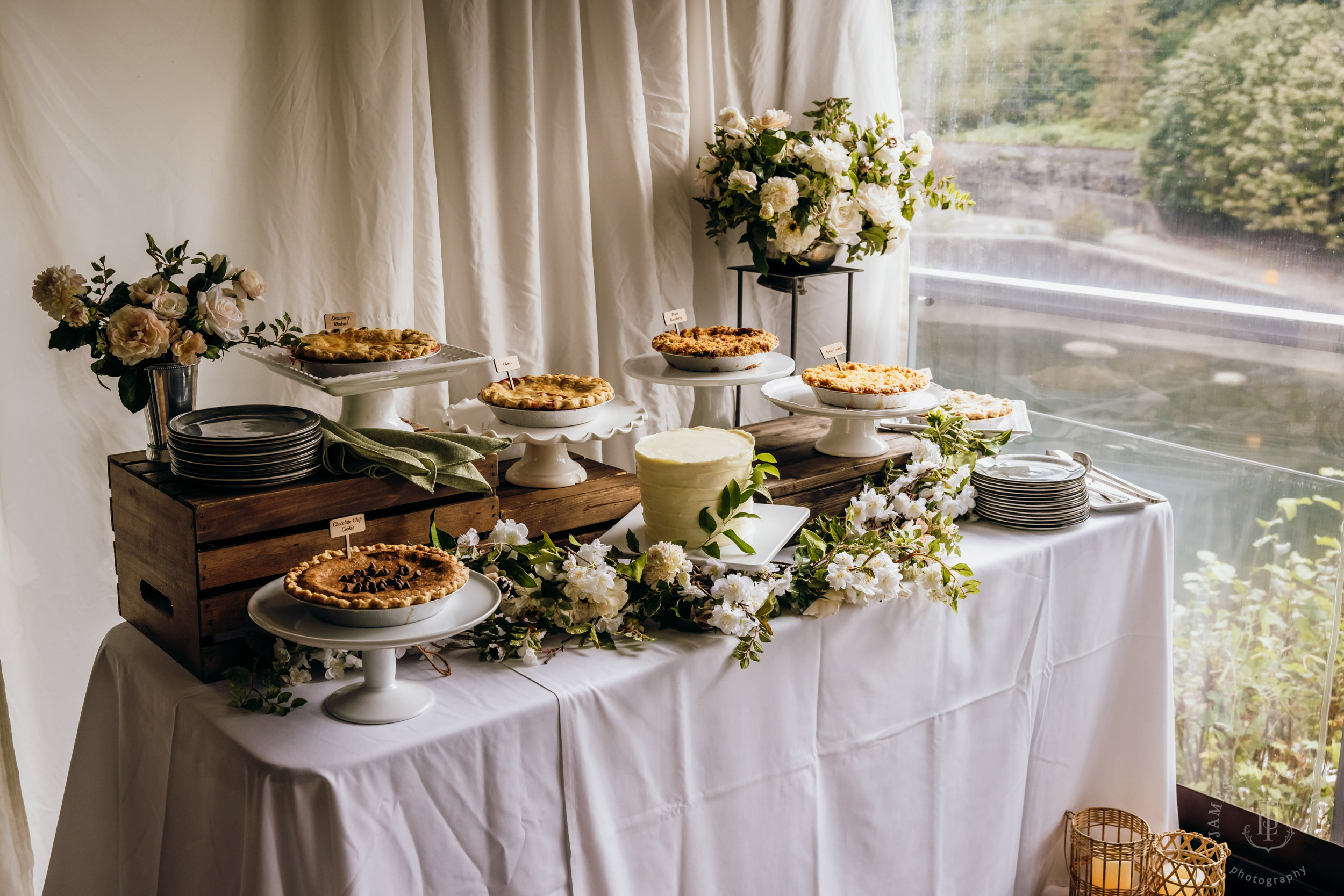 Salish Lodge Snoqualmie Falls wedding by Snoqualmie wedding photographer James Thomas Long Photography