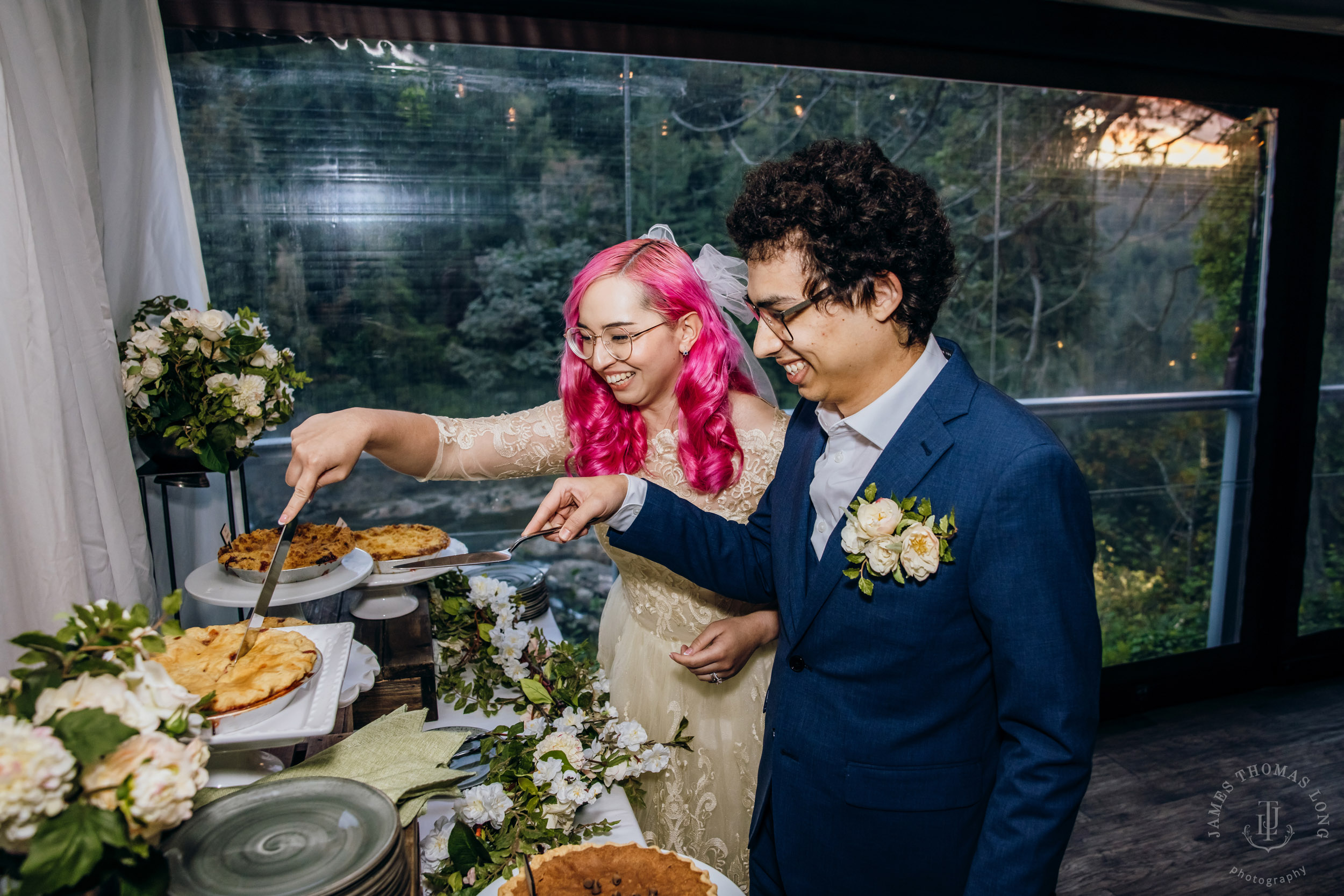 Salish Lodge Snoqualmie Falls wedding by Snoqualmie wedding photographer James Thomas Long Photography